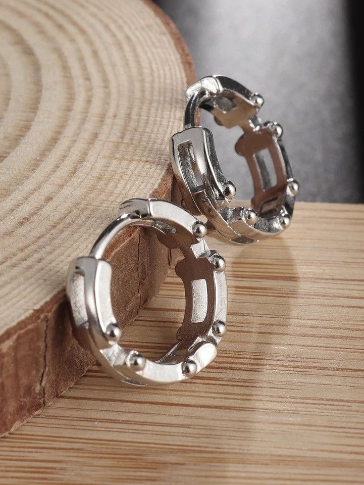 Jewelry × Vintage Fashion Simple Round Irregular Geometric Hoop Earrings Size ONE SIZE - 1 Thumbnail