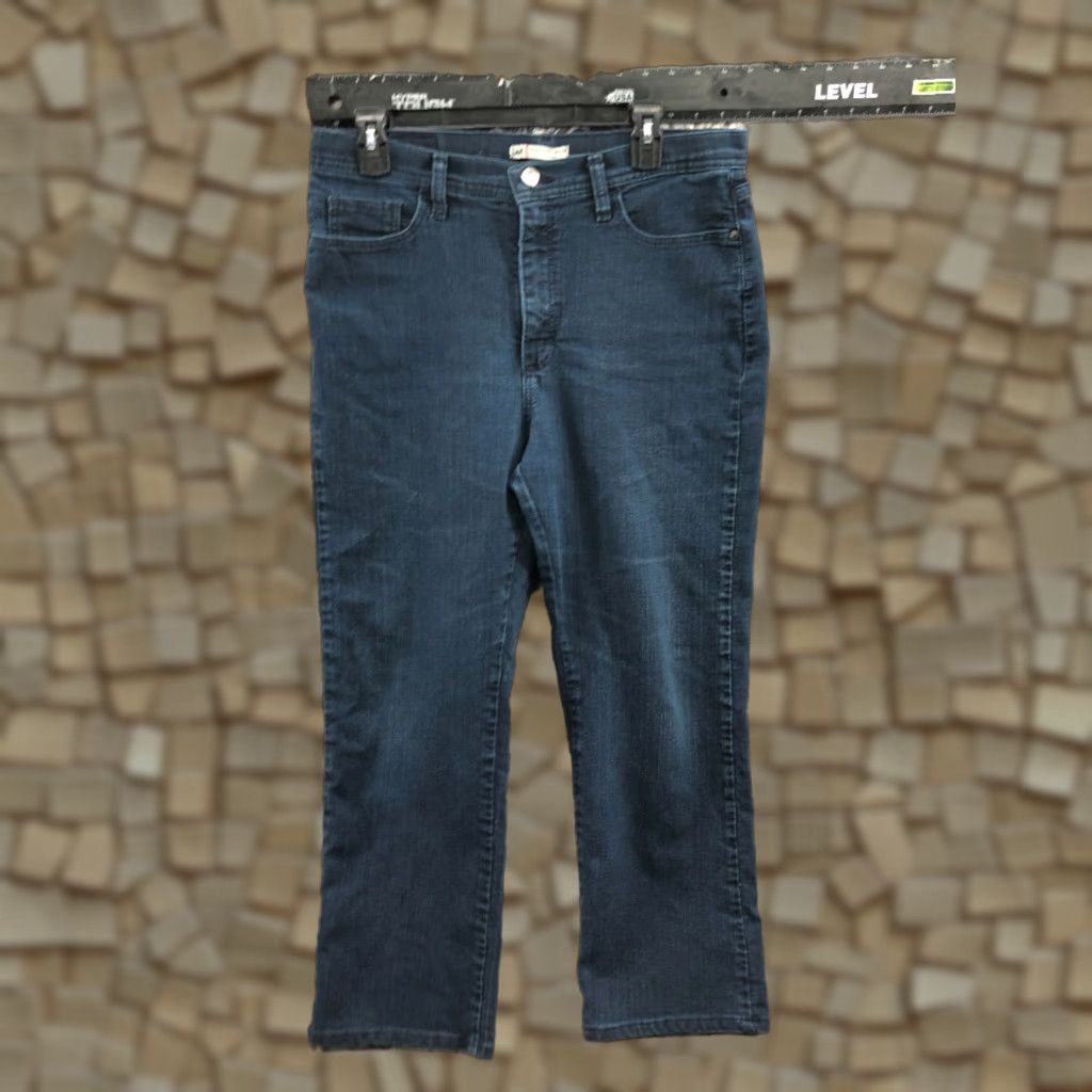 Lee Lee Classic Straight Jeans Size 12 Womens Medium Wash Blue Size 34" / US 12 / IT 48 - 1 Thumbnail