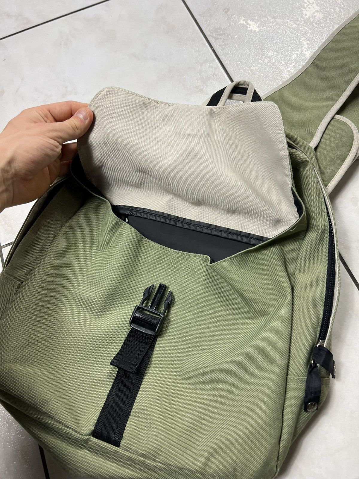 Reebok Vintage Reebok y2k crossbody sling bag phone case gorpcore Size ONE SIZE - 8 Thumbnail