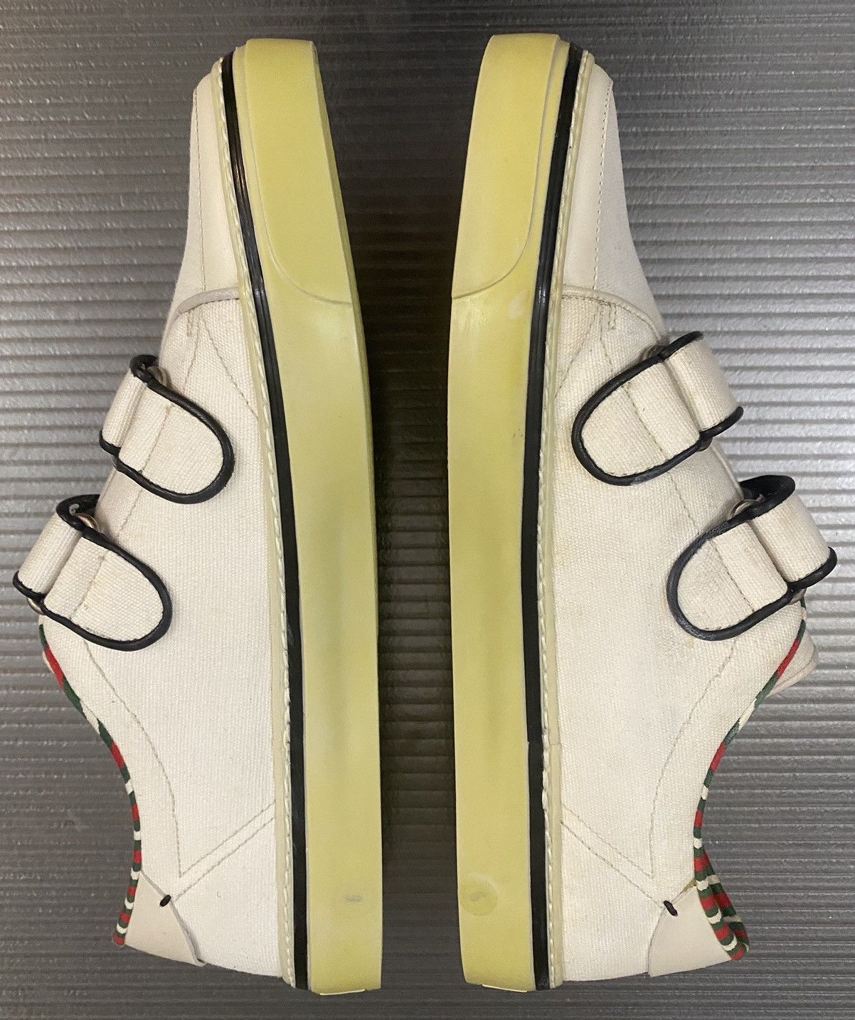 Gucci Gucci 🇮🇹 x Tom Ford white canvas Firenze sneakers 6uk VINTAGE Size US 7 / EU 40 - 10 Thumbnail