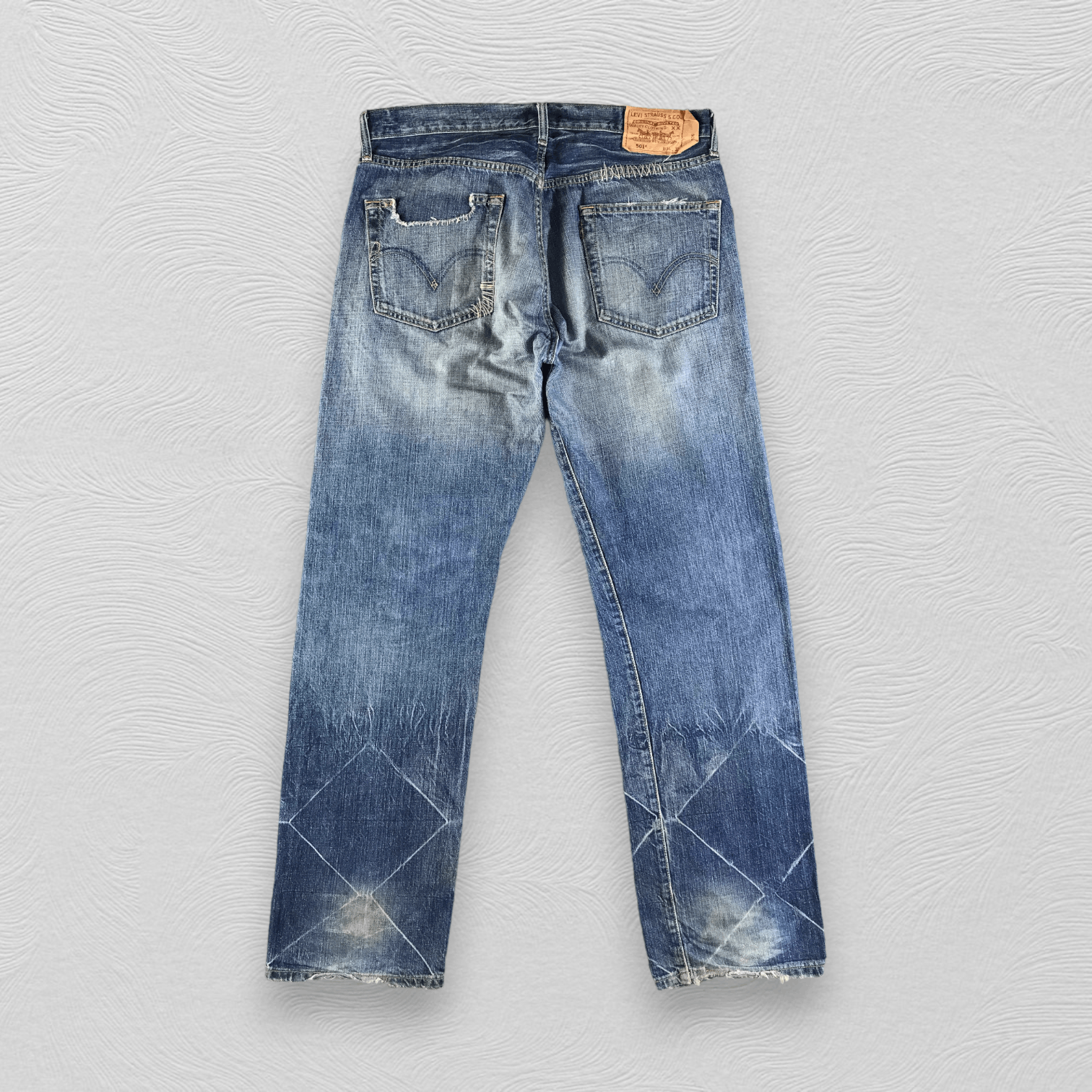 Levi's Vintage Levis 501 Jeans Faded Blue Denim KJ3153 Size US 34 / EU 50 - 2 Thumbnail