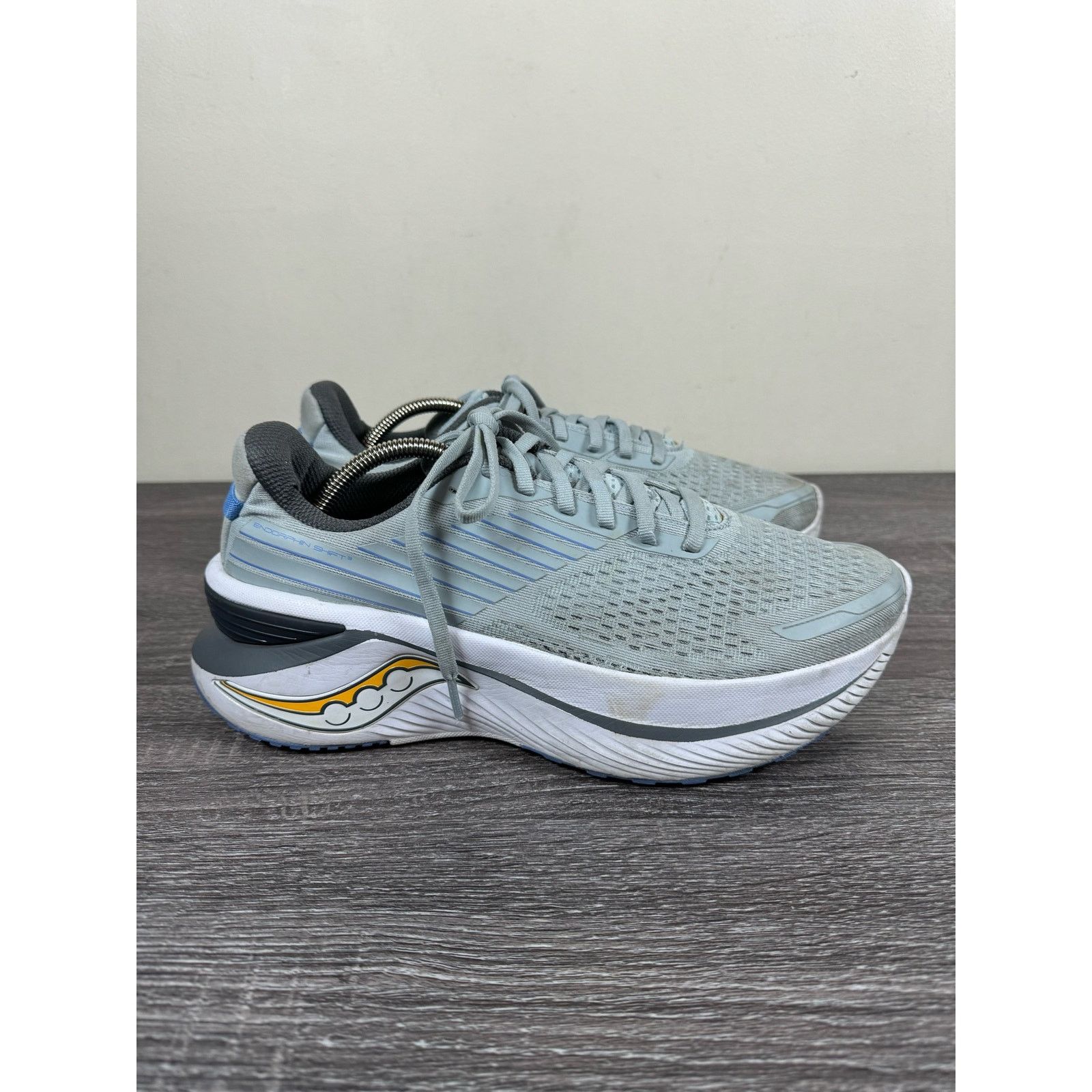Saucony Saucony Endorphin Shift 3 Woman's Athletic Shoes Sneakers Size US 9 / IT 39 - 2 Thumbnail