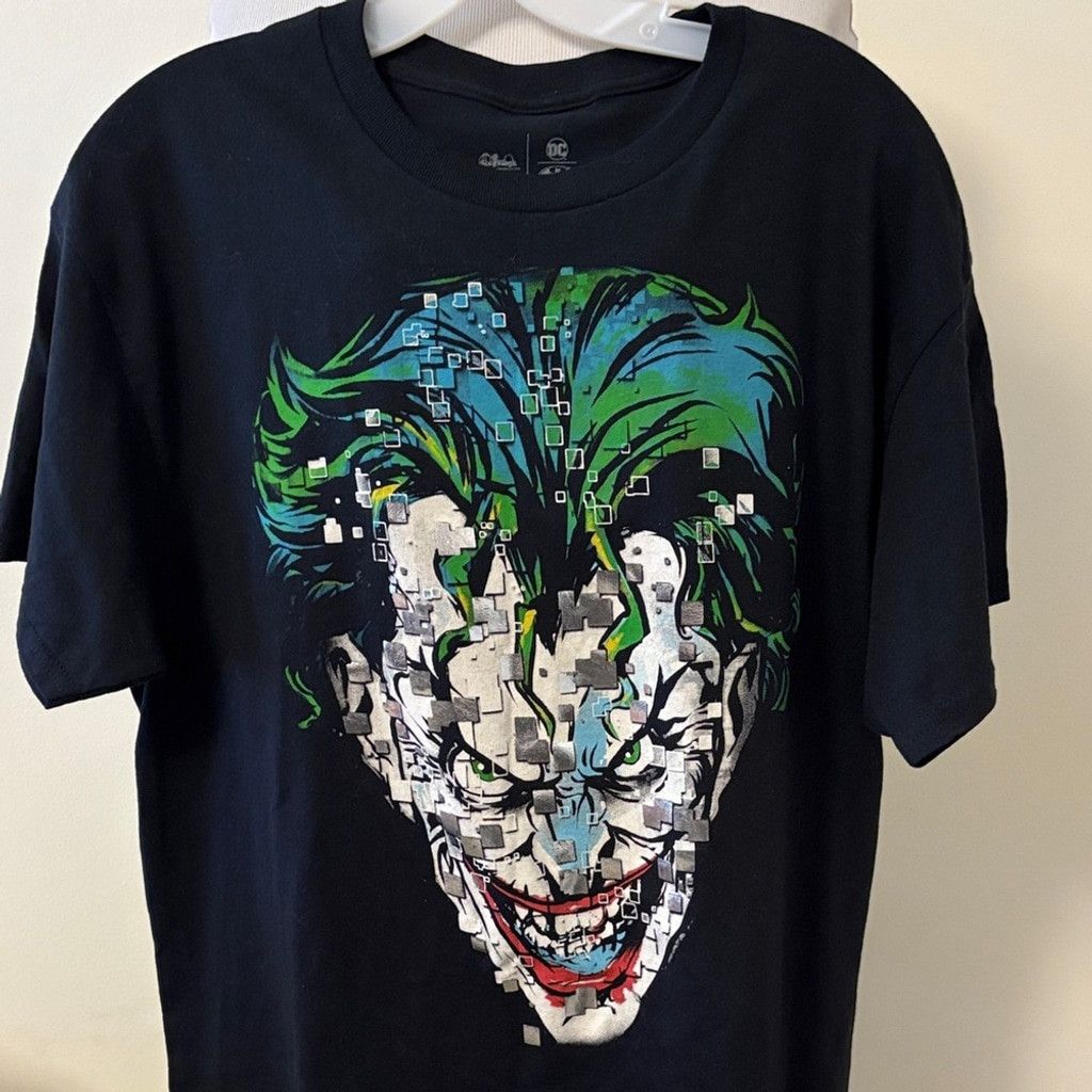 DC Comics DC Comics The Joker Black Tee Metallic Graphics Medium Shirt Size US M / EU 48-50 / 2 - 1 Thumbnail