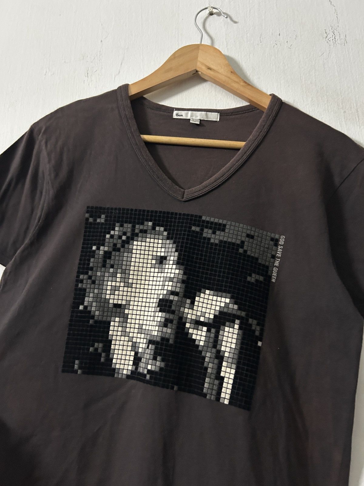 Japanese Brand Japanese Brand 5cm God save the queen sex pistol Y2K tee Size US S / EU 44-46 / 1 - 2 Thumbnail