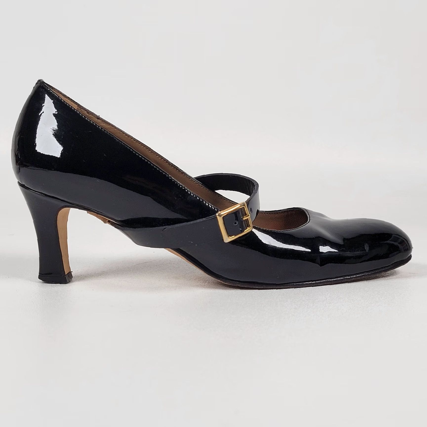 Vintage Anyi Lu Black Patent Leather Buckle Strap Pumps 9 Italy Women's Pump Kitten Heel Formal Party/Cocktail Casual Shoes Size US 9 / IT 39 - 6 Thumbnail