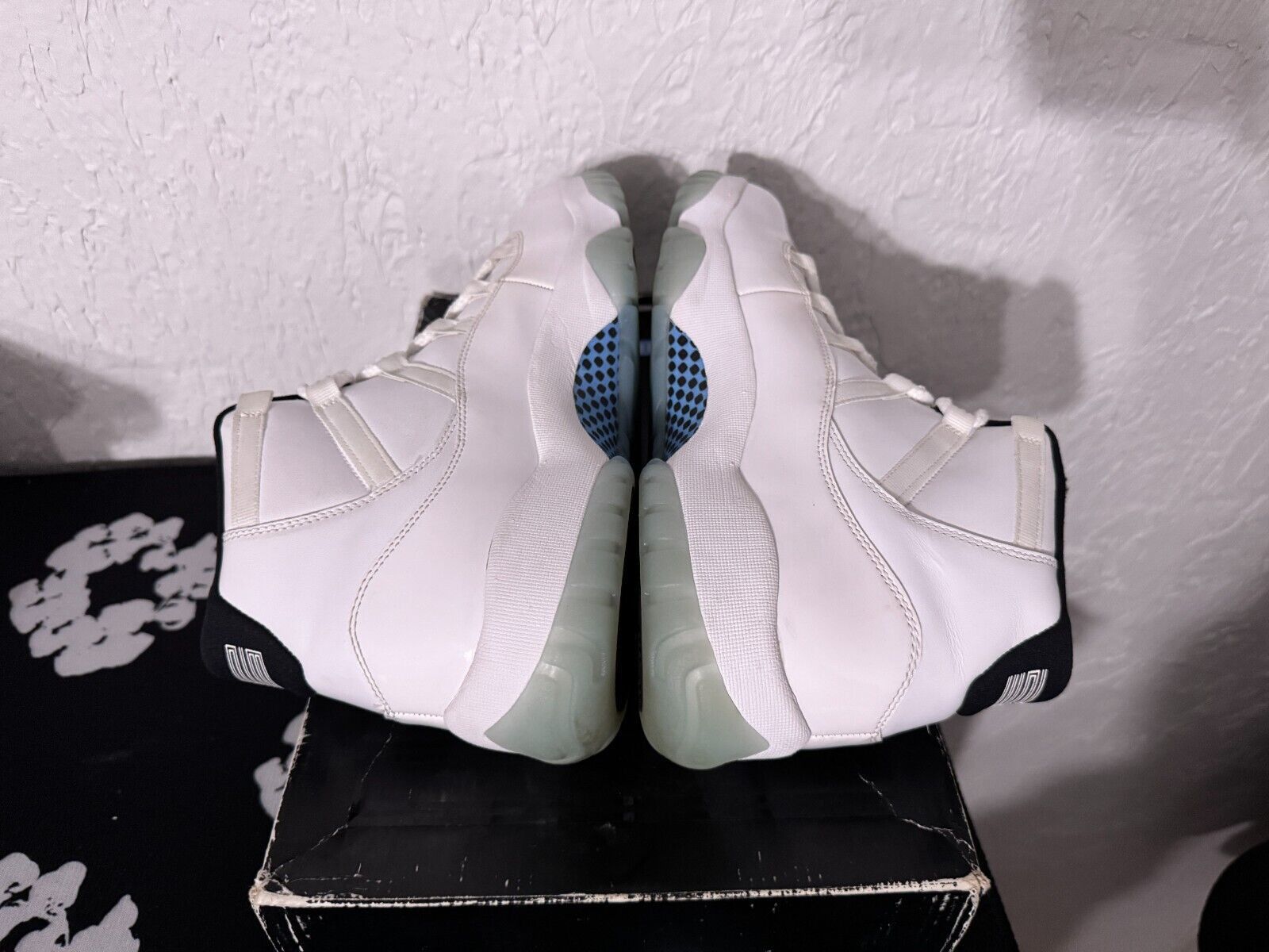US 12- Nike Air Jordan 11 Retro High OG Legend Blue Colombia