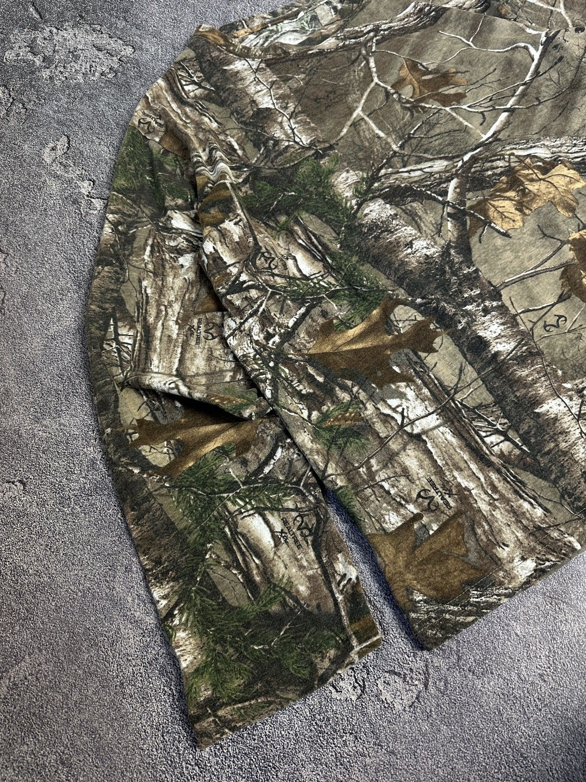 Japanese Brand Vintage y2k RealTree Camo Longsleeve Japan Archive Y2k Size US L / EU 52-54 / 3 - 5 Thumbnail