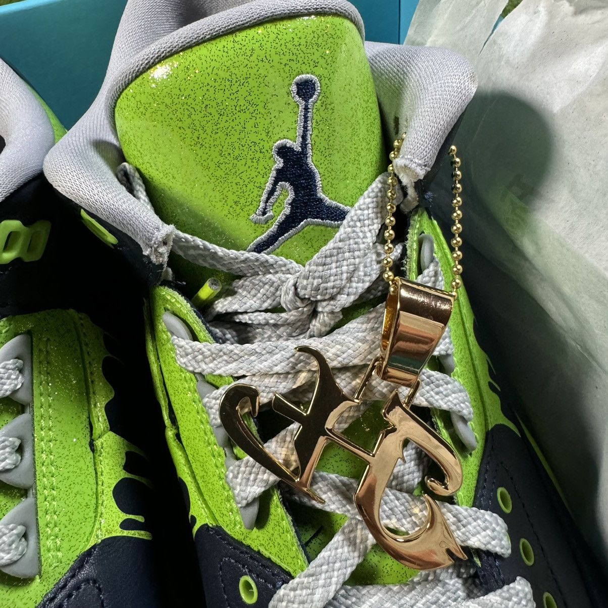 Jordan Brand Air Jordan 3 Retro Doernbecher (2023) Size US 10.5 / EU 43-44 - 5 Thumbnail