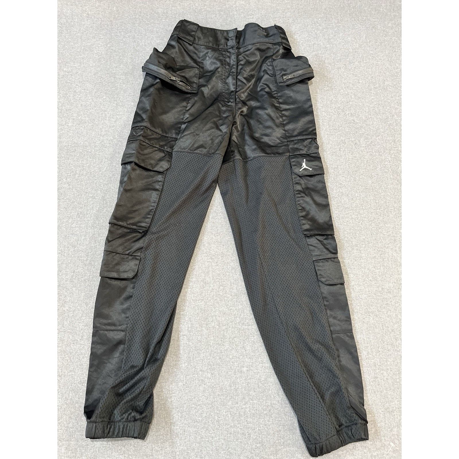 Nike Nike Jordan Utility Cargo Pants WMNS Schwarz XS DD0280 010 Size 26" / US 2 / IT 38 - 1 Thumbnail