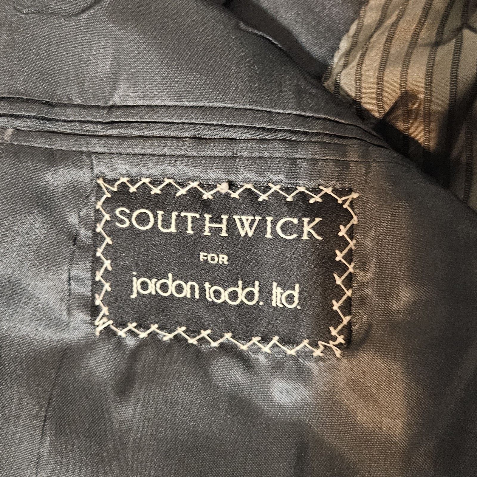 Southwick VTG Southwick 46 Wool Pinstripe Tweed Suit Blazer Sport USA Size 46R - 8 Thumbnail