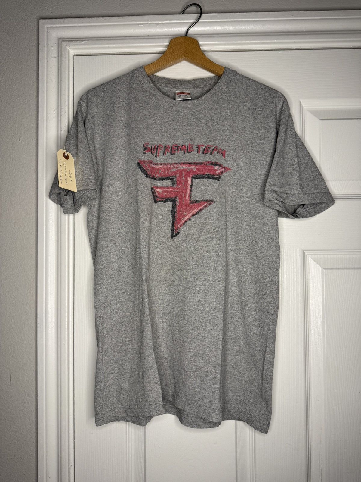 Supreme Supreme team size Med Size US M / EU 48-50 / 2 - 1 Thumbnail