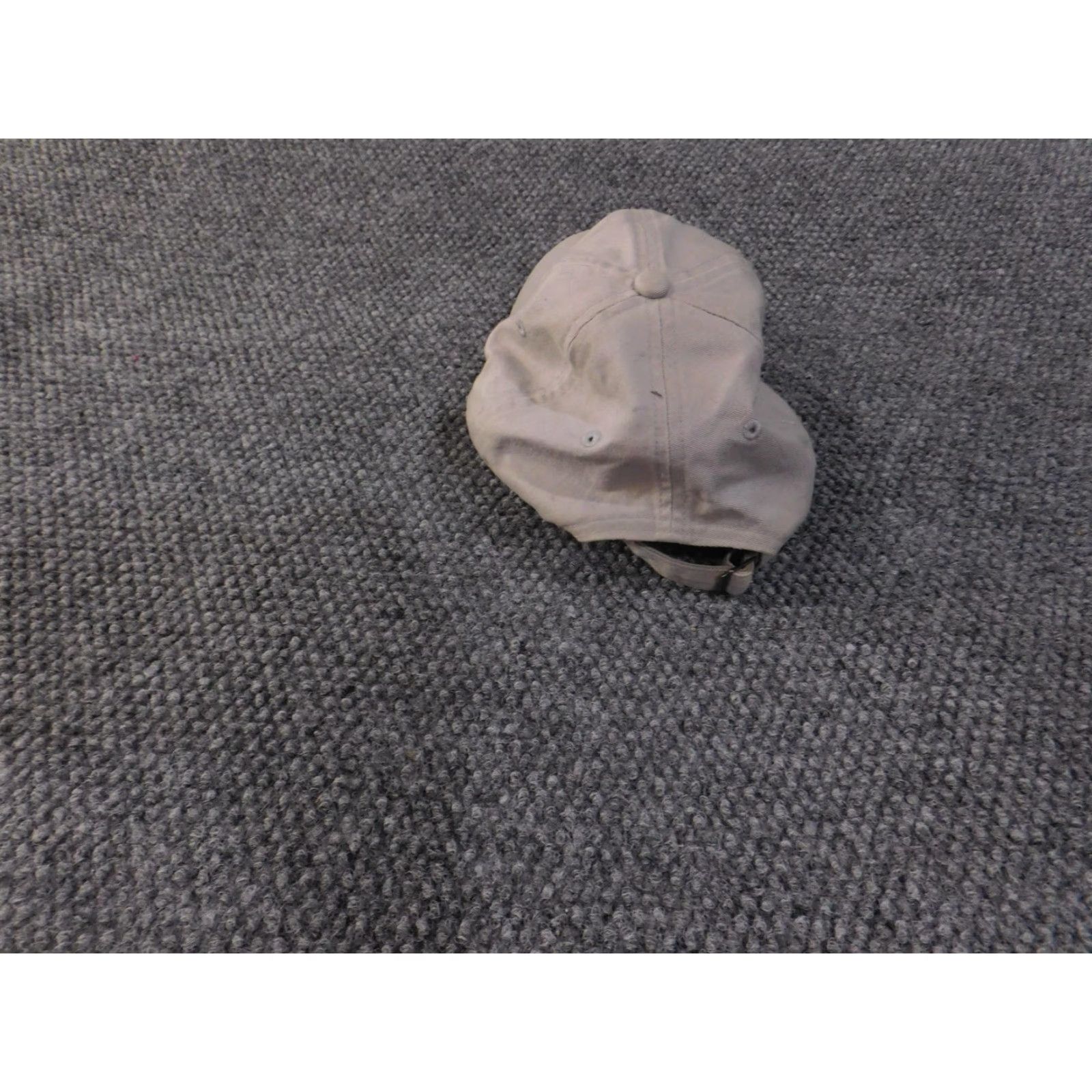 Nike NIke Hat Cap Strap Back Gray Heritage 86 Embroidered Red Swoosh Mens Twill Logo Baseball Cap Adjustable One Size Gray Mens Heritage 86 Swoosh Cap Size ONE SIZE - 4 Thumbnail