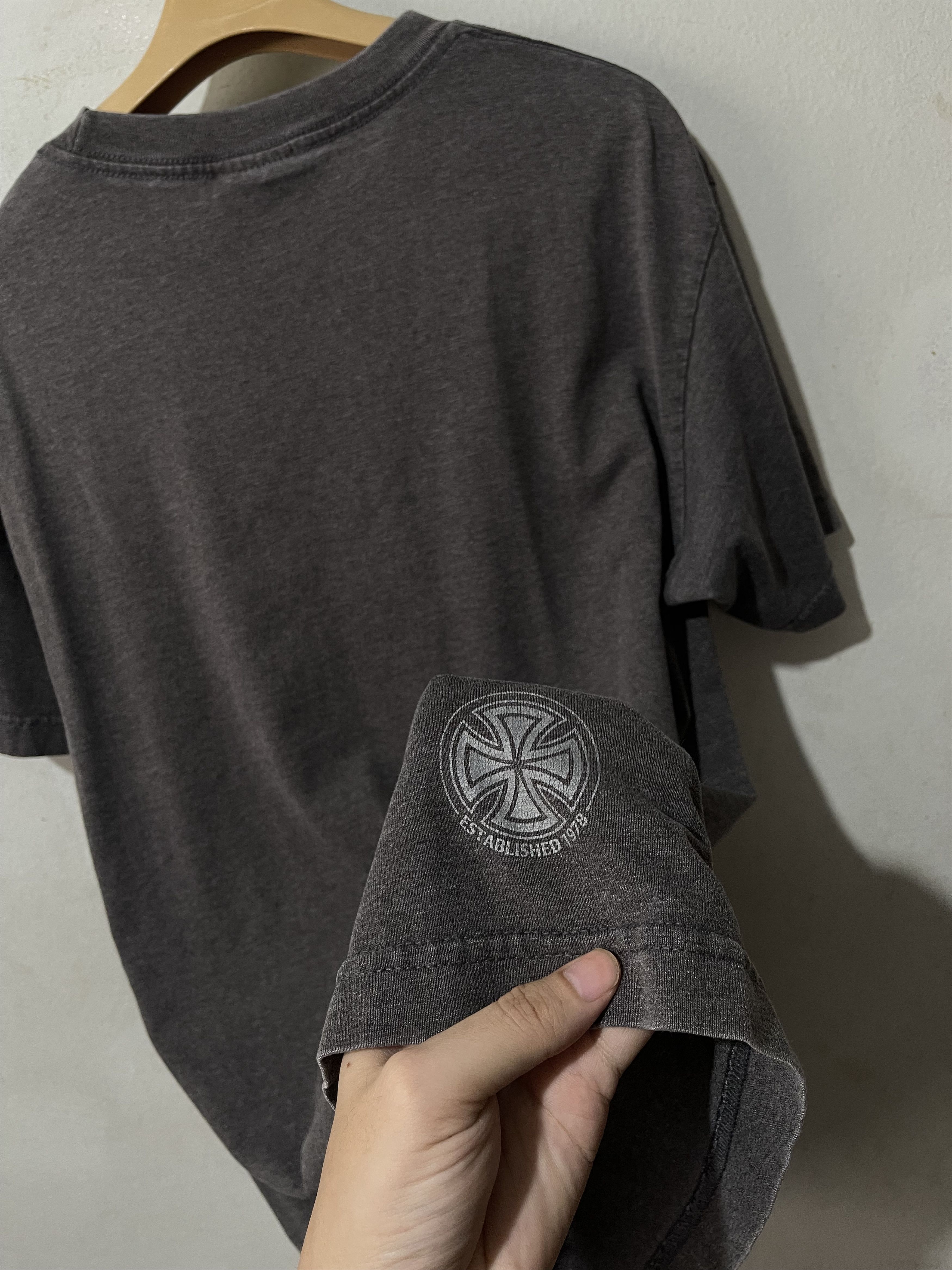 Independent Truck Co. × Vintage Vintage 90s Independent Skateboard Shirt Size US M / EU 48-50 / 2 - 4 Thumbnail