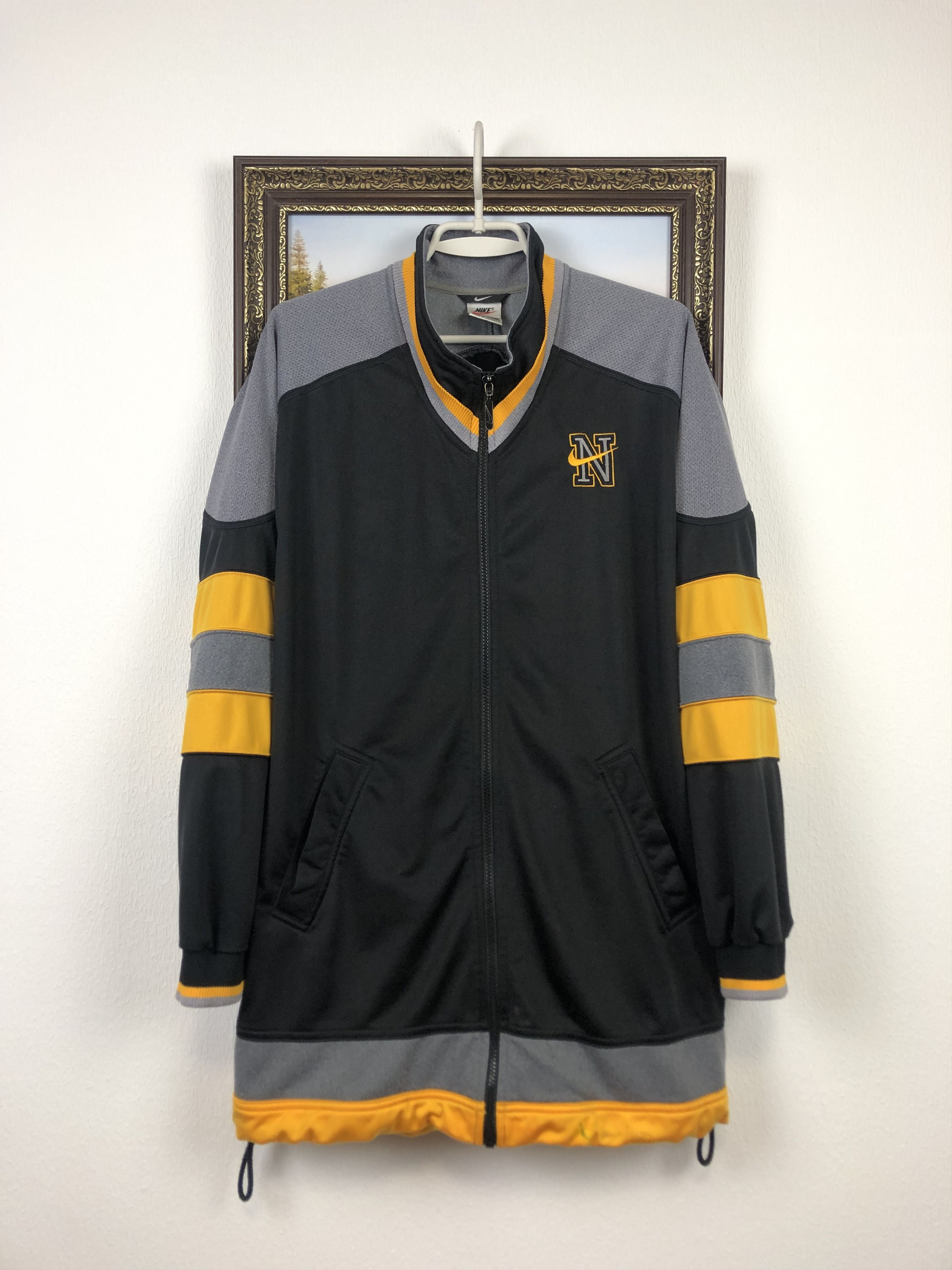 Nike Vintage Nike Swoosh Sweatshirt Jacket Rare Hype Track Top Size US L / EU 52-54 / 3 - 3 Thumbnail