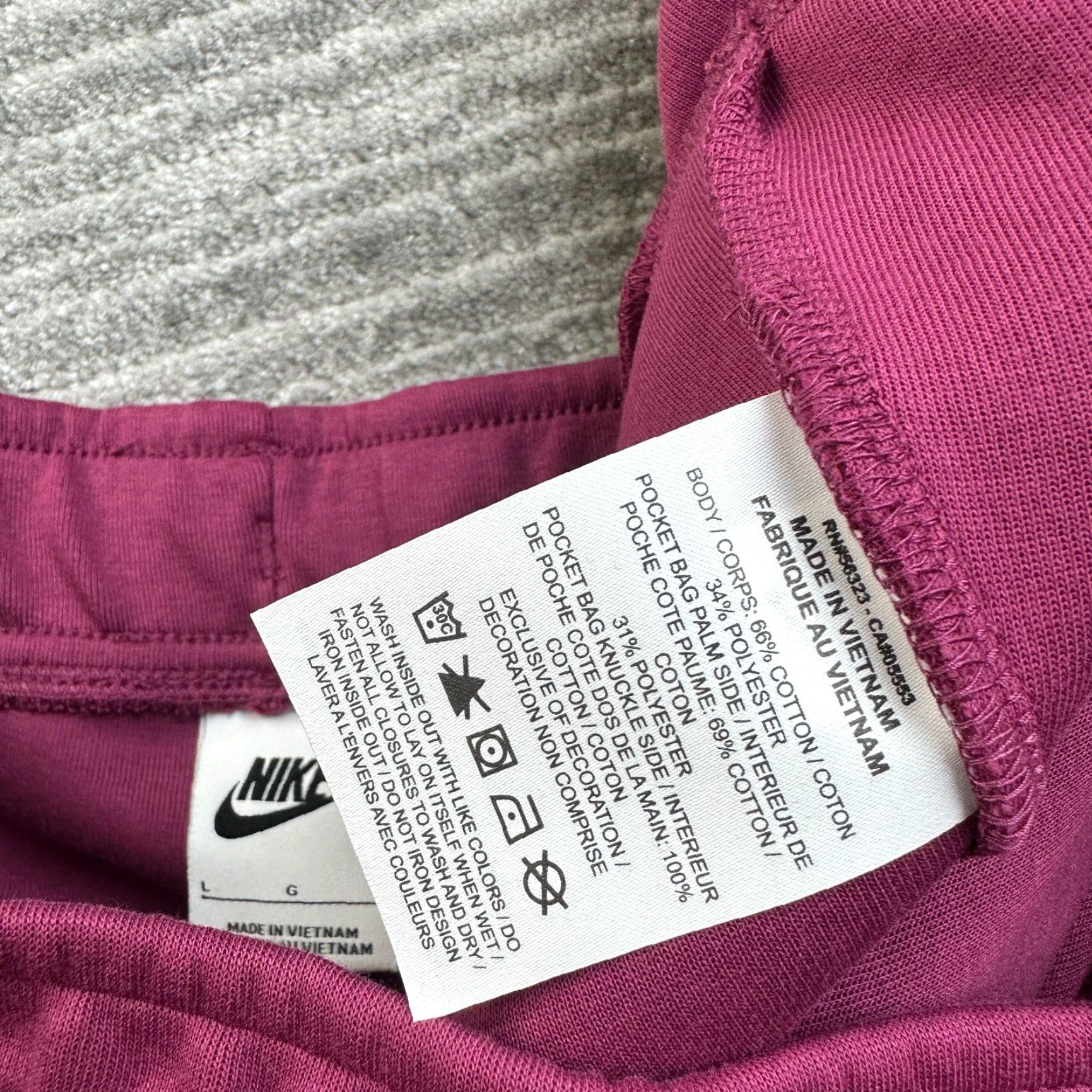 Nike Nike Tech Fleece Shorts Sportswear Men XL Purple Size US 36 / EU 52 - 5 Thumbnail