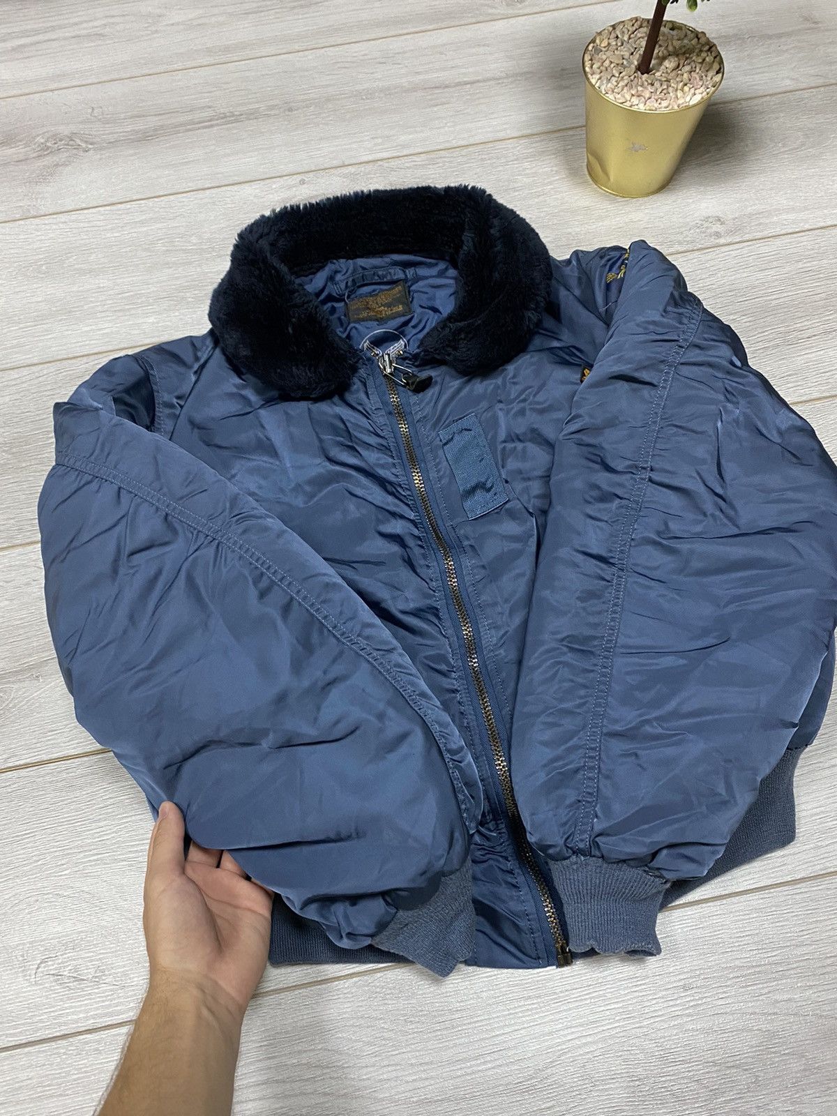 Alpha Industries Alpha Industries vintage flyers man bomber MA-1 zip Size US XL / EU 56 / 4 - 5 Thumbnail