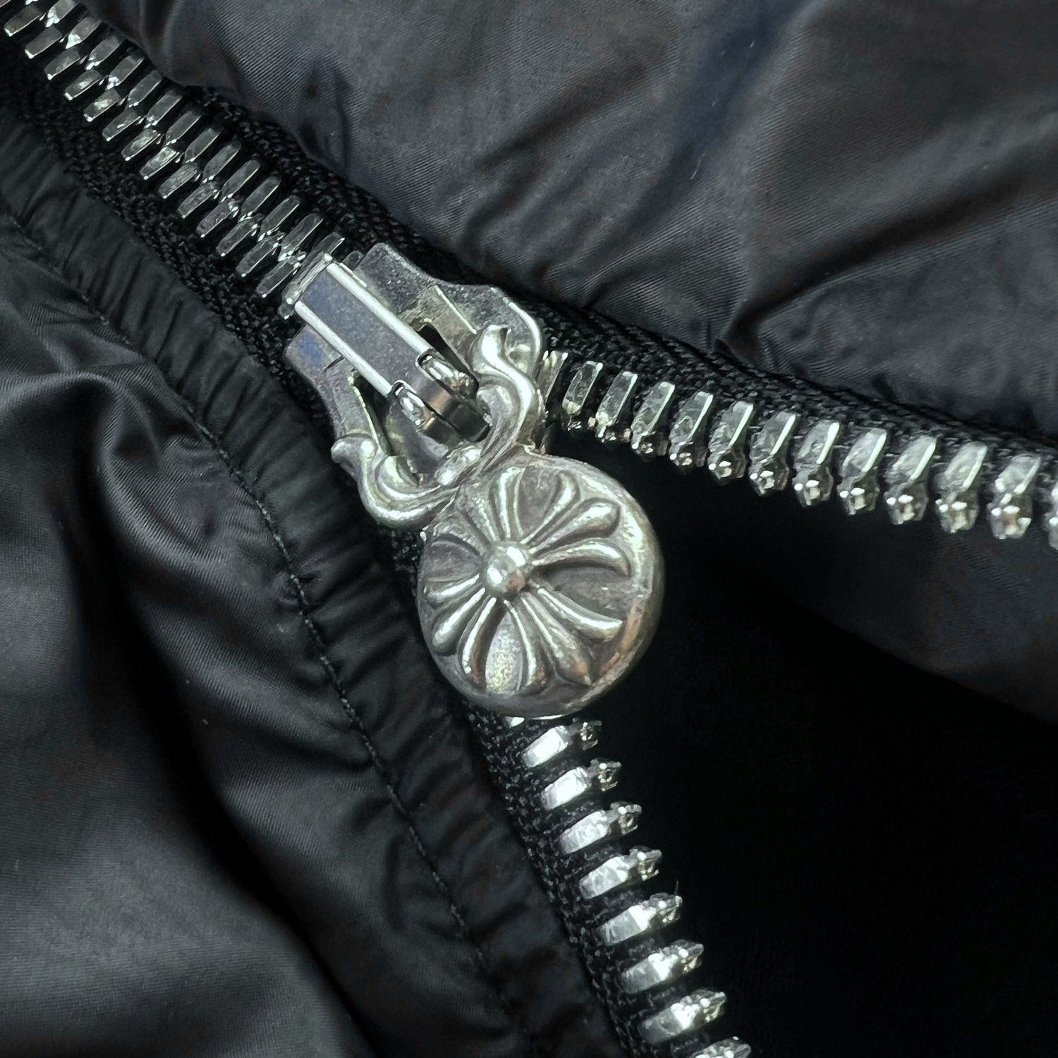 Chrome Hearts Chrome Hearts Black Monogram Puffer Down Jacket Size US L / EU 52-54 / 3 - 8 Thumbnail