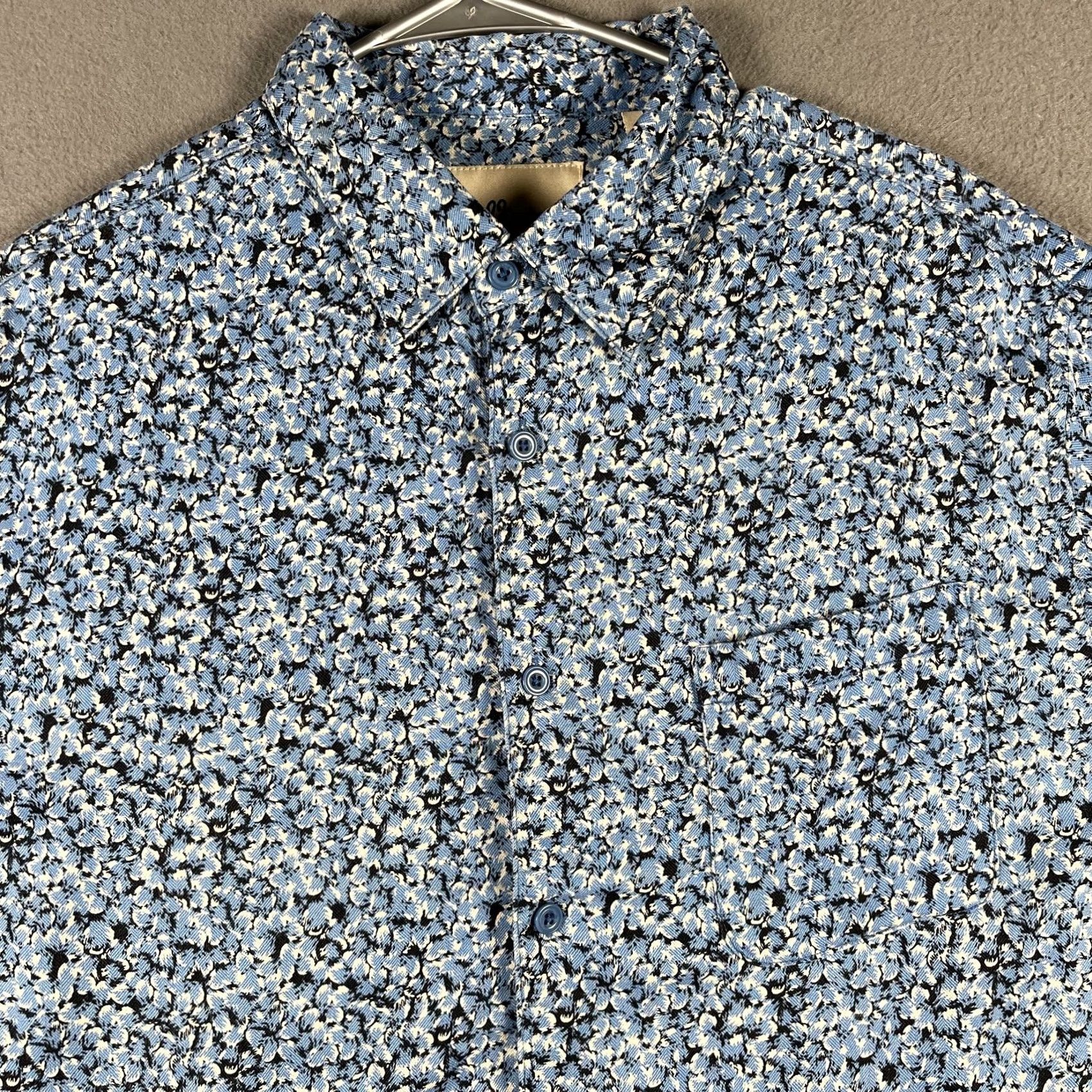 Vintage Vintage Silk Shirt Mens 2XL Blue Floral Short Sleeve Summer Button Up Lightweight 90s Size US XXL / EU 58 / 5 - 2 Thumbnail