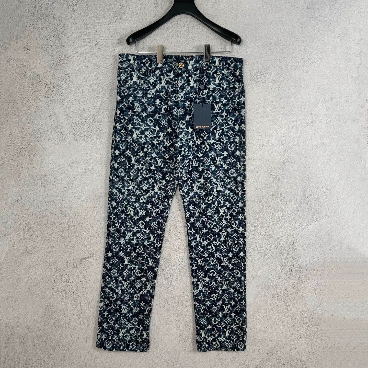 Louis Vuitton Louis Vuitton lv tie-dye all-over print slit demin 30 NWT Size US 30 / EU 46 - 1 Thumbnail