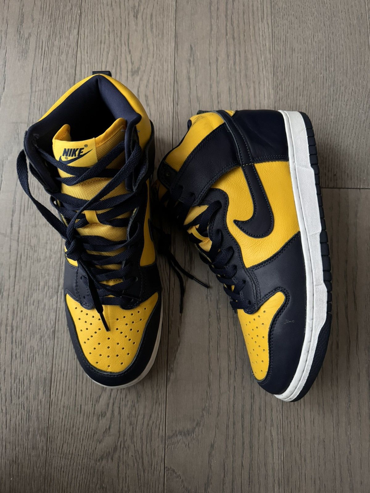 Nike ***RARE NIKE MICHIGAN DUNK Size US 10.5 / EU 43-44 - 1 Thumbnail