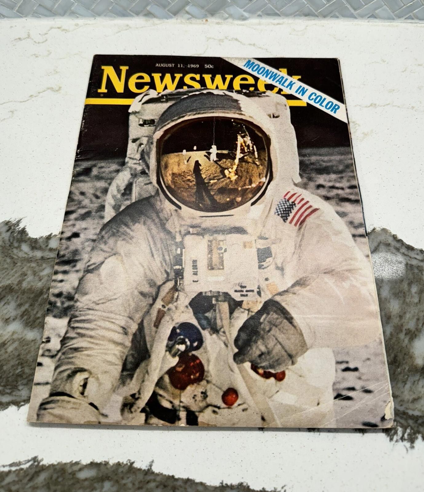 Designer RARE Historic Newsweek August 11 1969 Aug Moonwalk Apollo 11 Size ONE SIZE - 2 Thumbnail