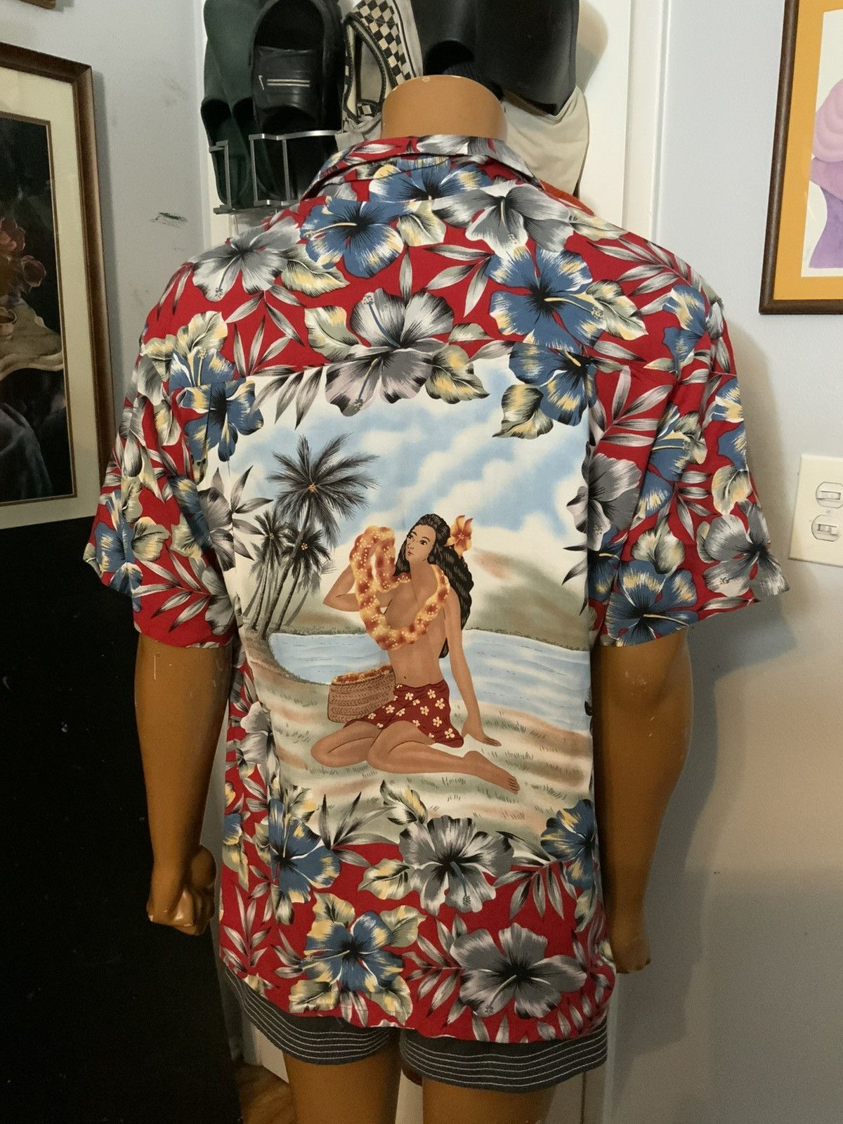 Kennington Ltd. × Vintage Vintage Hawaiian Floral Loop Collar Hula Girl Luau Shirt Size US L / EU 52-54 / 3 - 9 Thumbnail