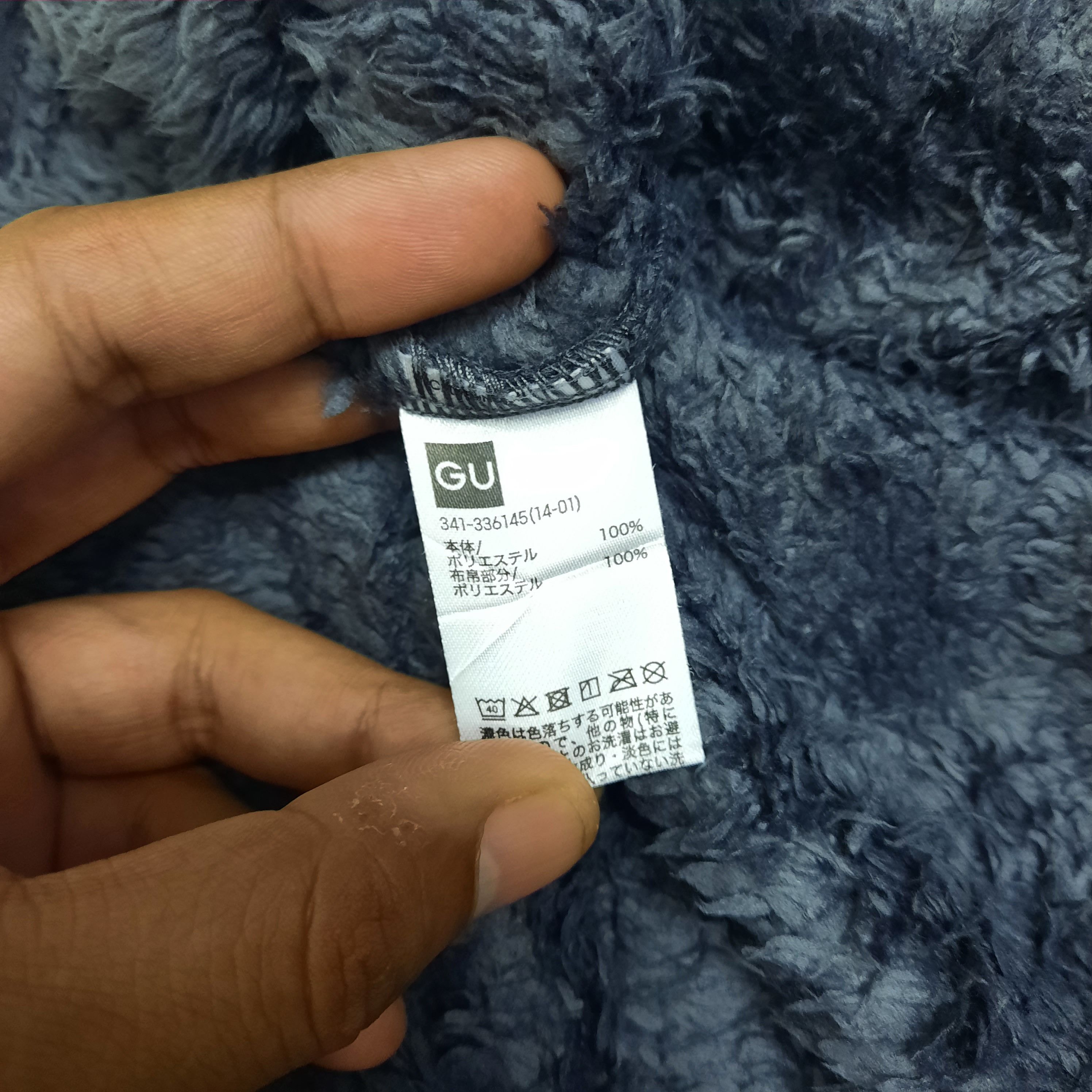 Japanese Brand 🏔️ Gu japan outdoor style fleece sweatshirt Size US M / EU 48-50 / 2 - 4 Thumbnail
