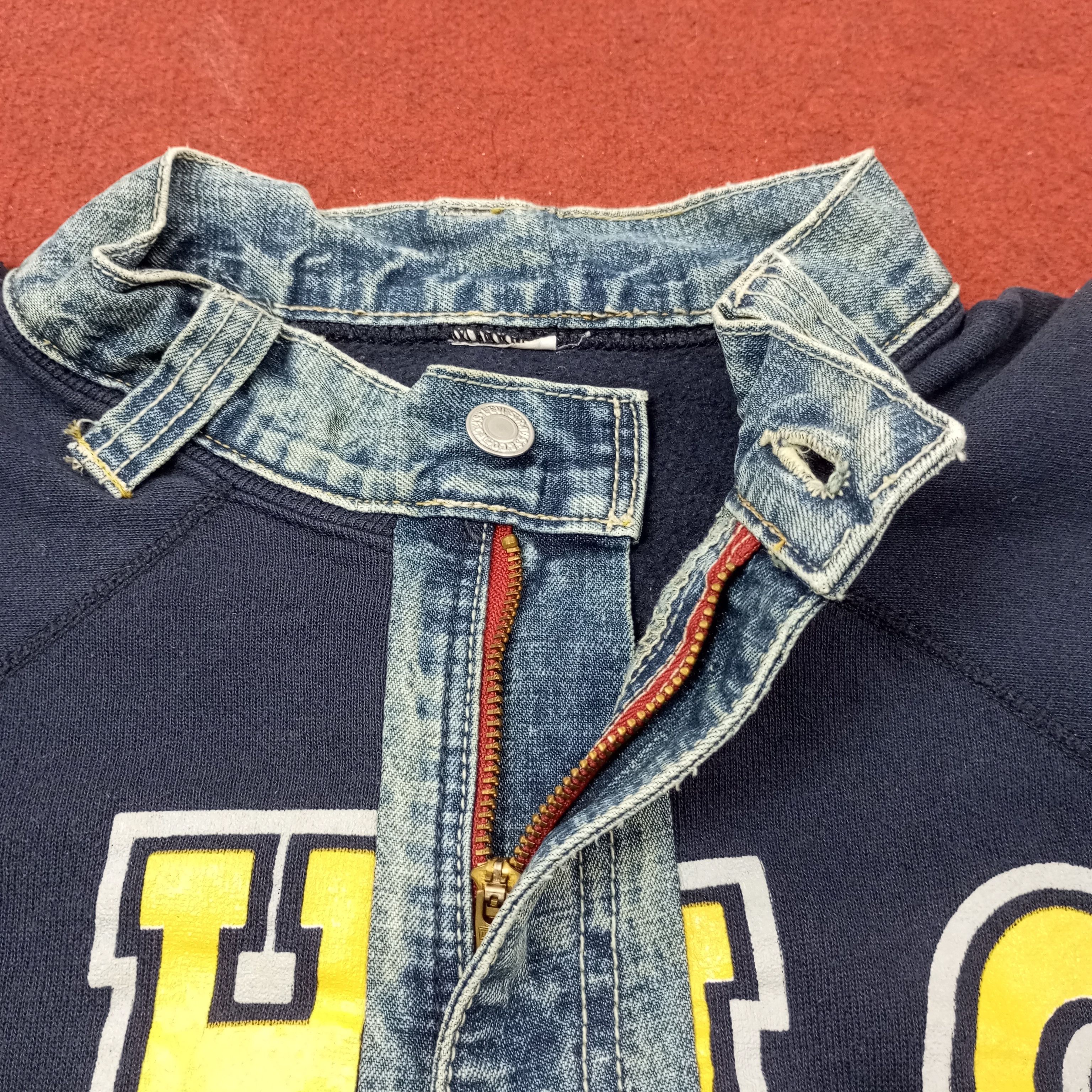 Vintage The University Of Michigan Jeans Style Sweatshirt c245n20 Size US L / EU 52-54 / 3 - 7 Thumbnail