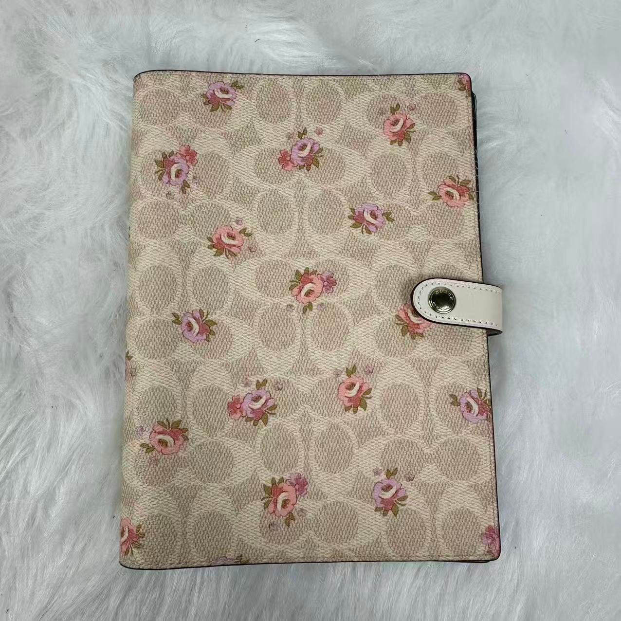 Coach Coach Notebook In Signature Canvas With Floral Print NWT | Grailed