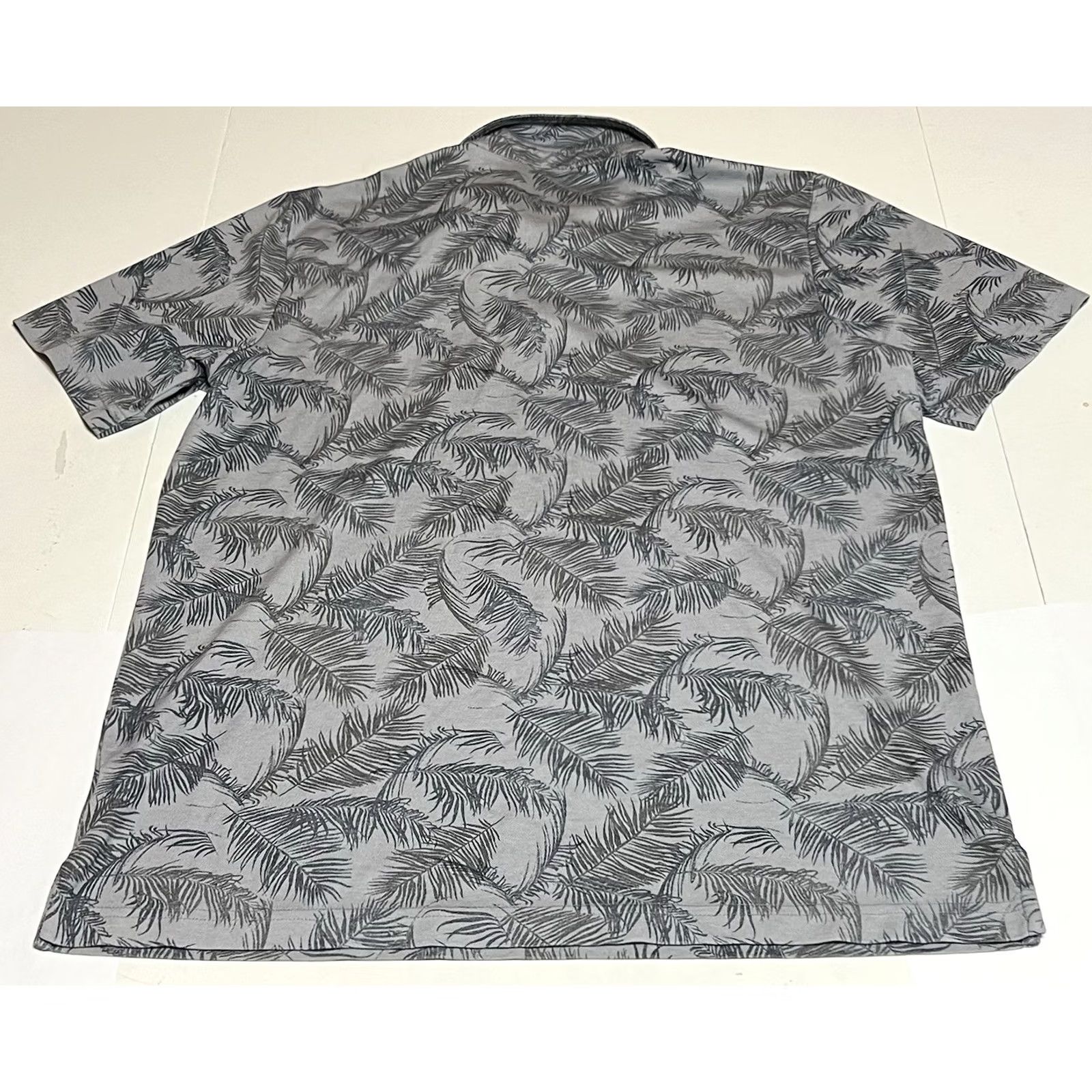 TravisMathew Travis Mathew Polo Shirt Mens L Gray Floral Stretch Golf Performance Size US L / EU 52-54 / 3 - 3 Thumbnail