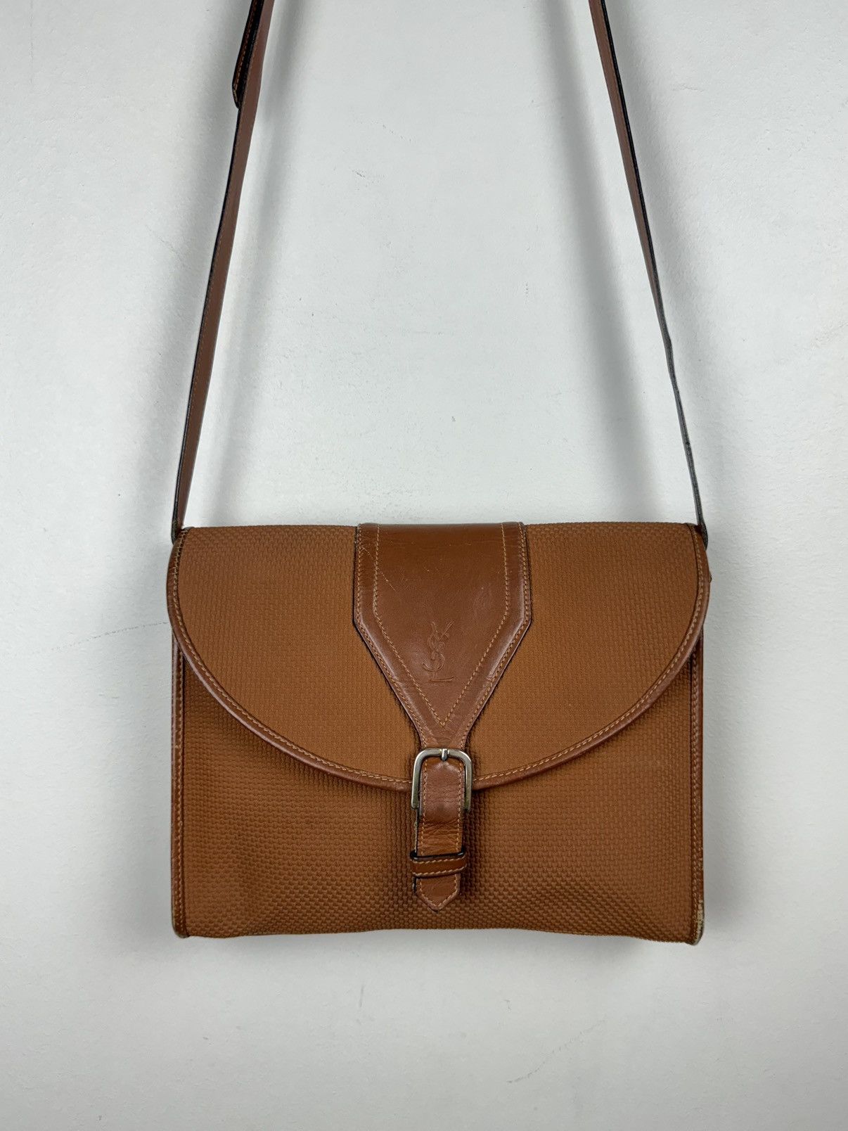 Leather × Yves Saint Laurent Leather bag Yves Saint Laurent original casual luxury item Size ONE SIZE - 1 Thumbnail