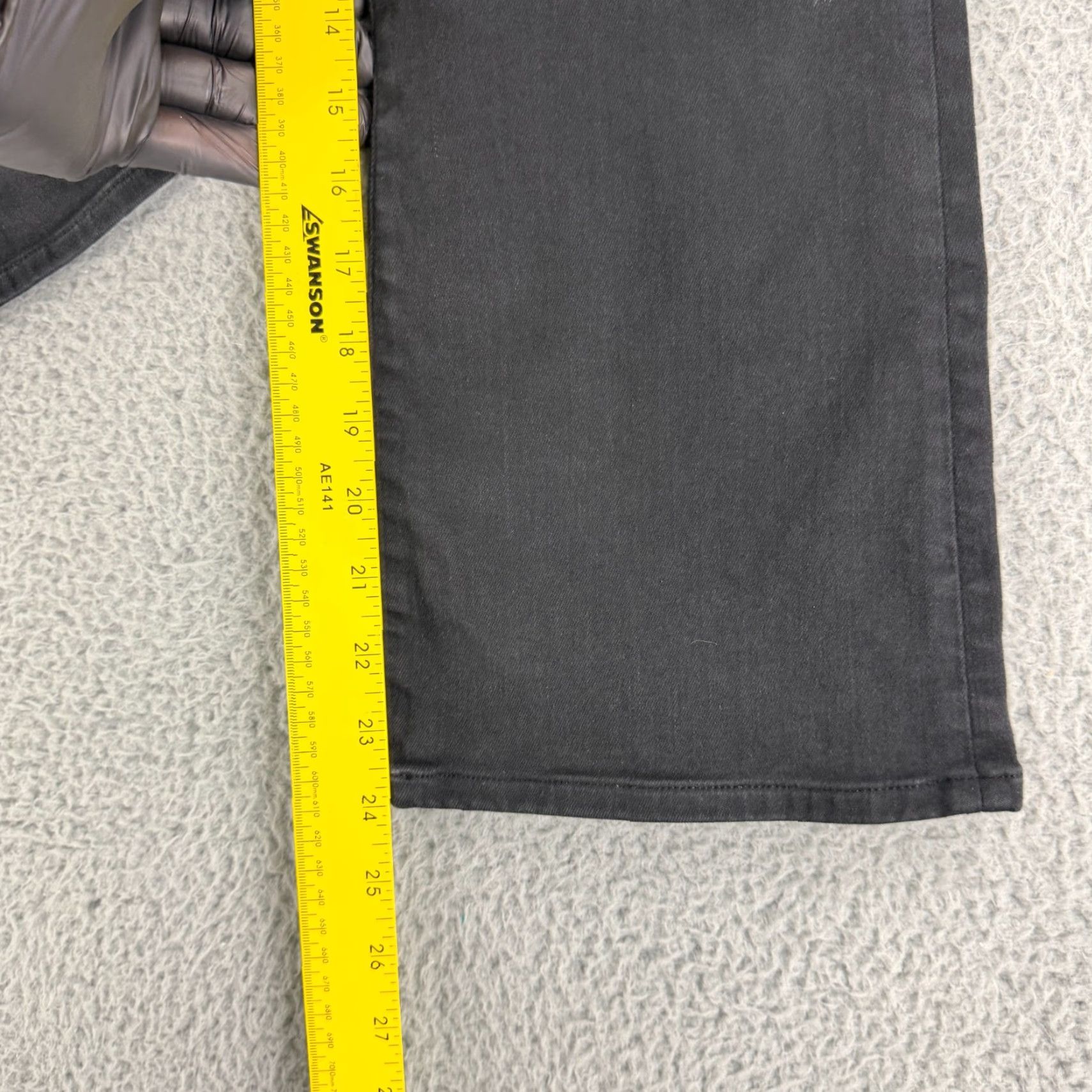 Edwin Edwin Cassia Mini-Boot Jeans Womens Size 29 Black Denim Mid-Rise Stretch Jeans Size 29" - 7 Thumbnail