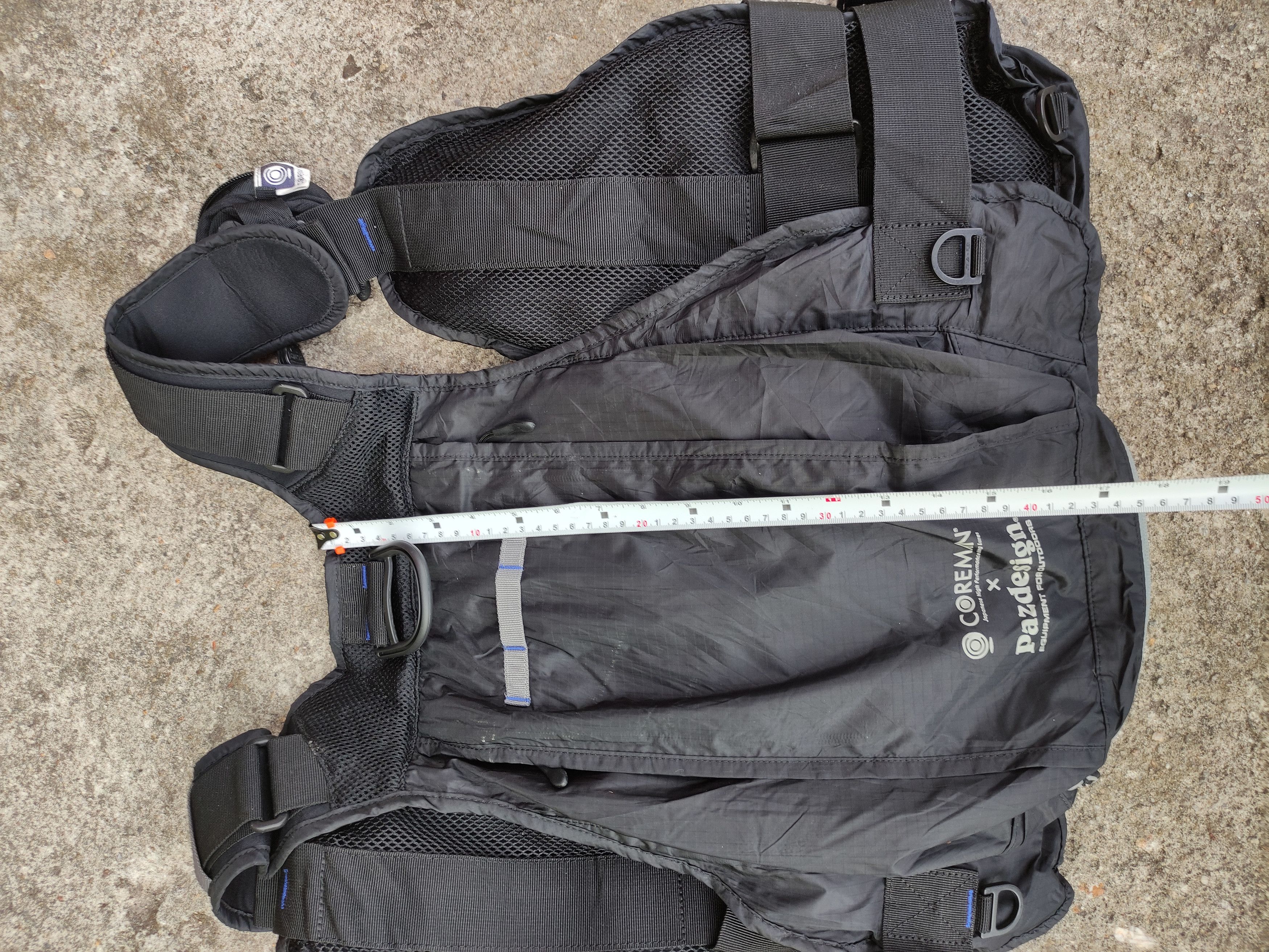 Chums RARE 🔥 CHUMS X COREMAN X PAZDESIGN OUTDOORS FISHING VEST Size US L / EU 52-54 / 3 - 14 Thumbnail