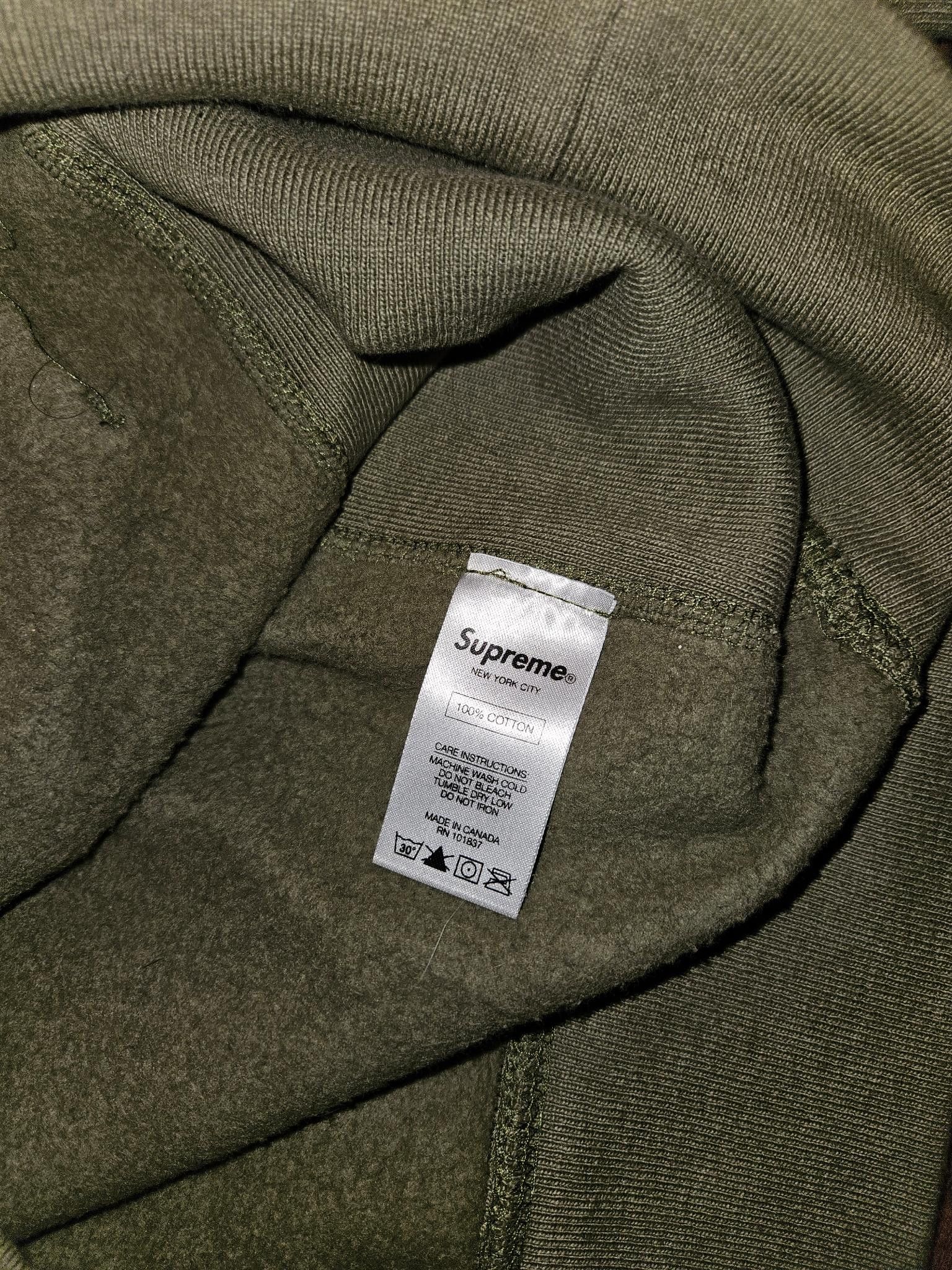Supreme Supreme x Araki Rose Hoodie Size US M / EU 48-50 / 2 - 9 Thumbnail