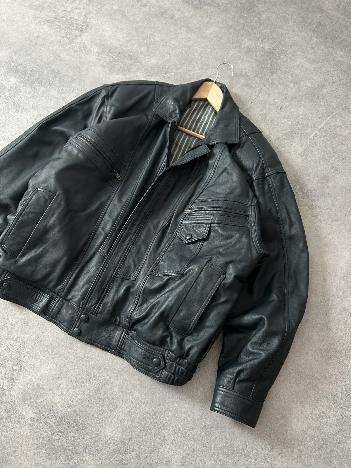 Genuine Leather Vintage Gino Ginera Leather mens leather jacket Size US L / EU 52-54 / 3 - 3 Thumbnail