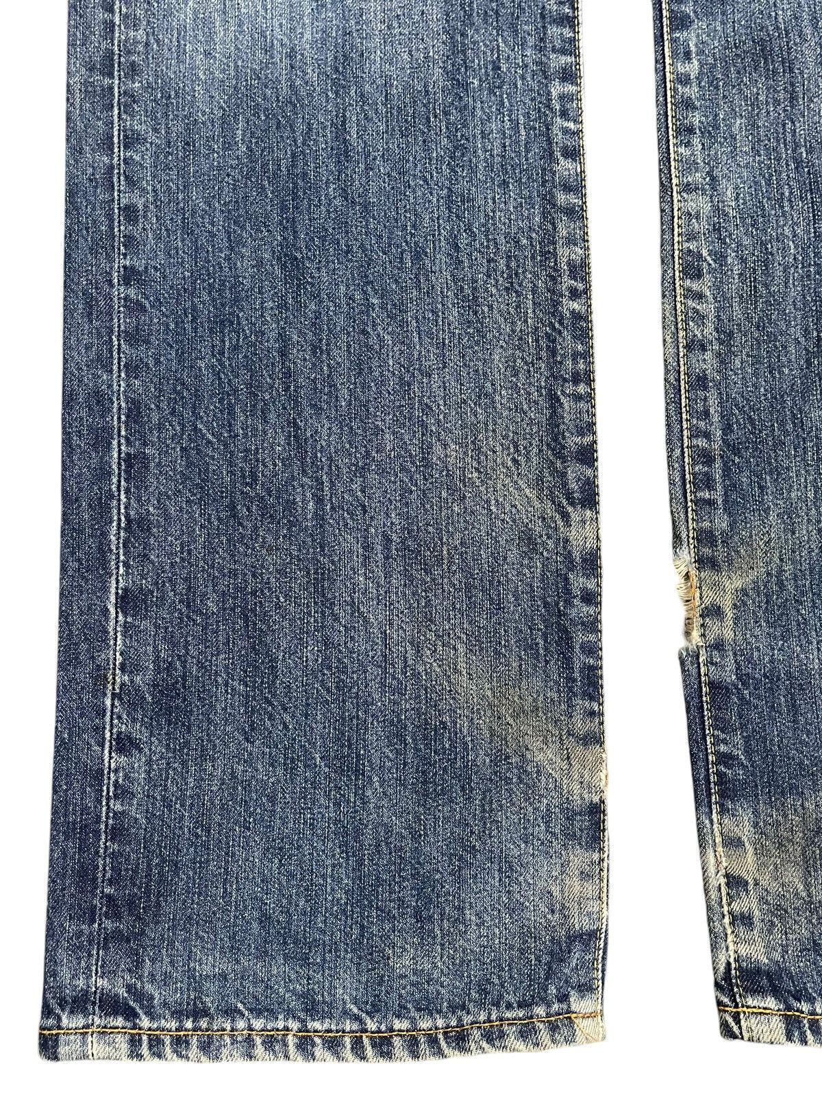 Uniqlo Vintage Japanese Uniqlo Blue Faded Wash Distress Style Jeans Size US 34 / EU 50 - 7 Thumbnail