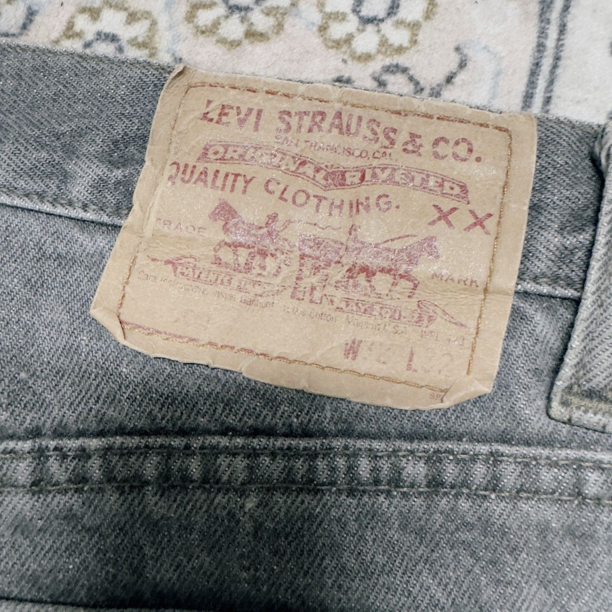 Levi's Vintage 90s Levis 501 Grey Charcoal Jeans Helmut Lang Size US 32 / EU 48 - 10 Thumbnail