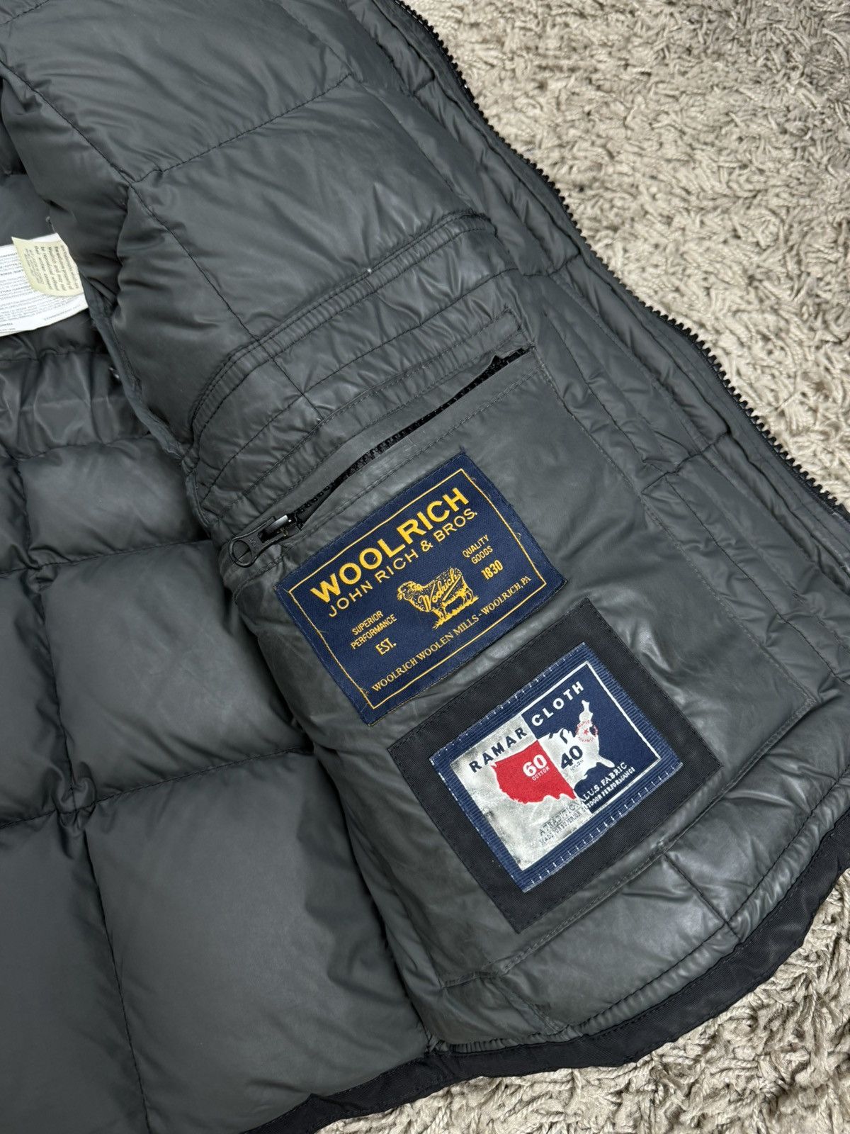 Woolrich Woolen Mills Winter puffer jacket Woolrich original streetwear item Size US L / EU 52-54 / 3 - 5 Thumbnail
