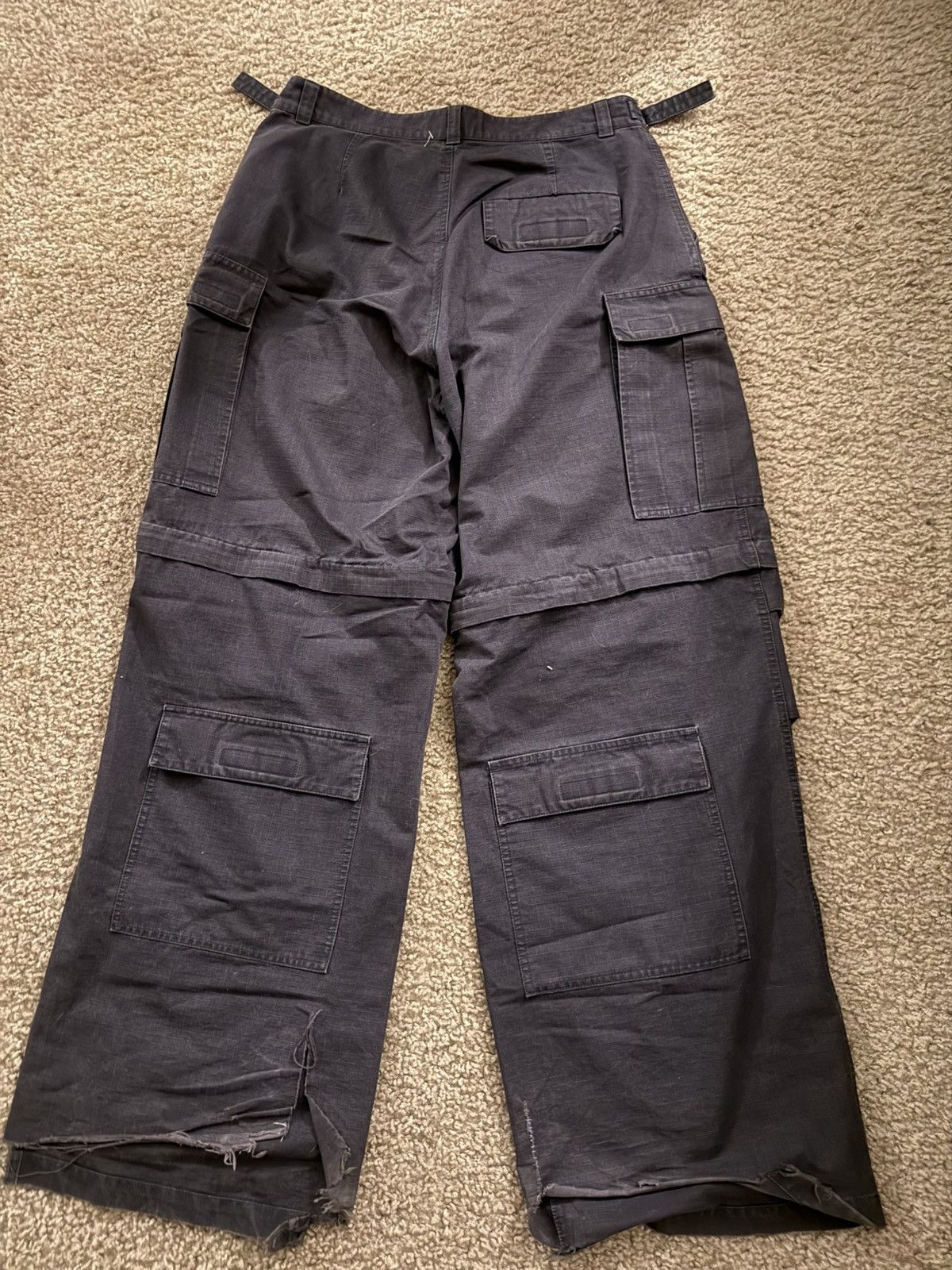 Balenciaga Balenciaga Convertible Ripstop Cargo Pants Size US 30 / EU 46 - 2 Thumbnail