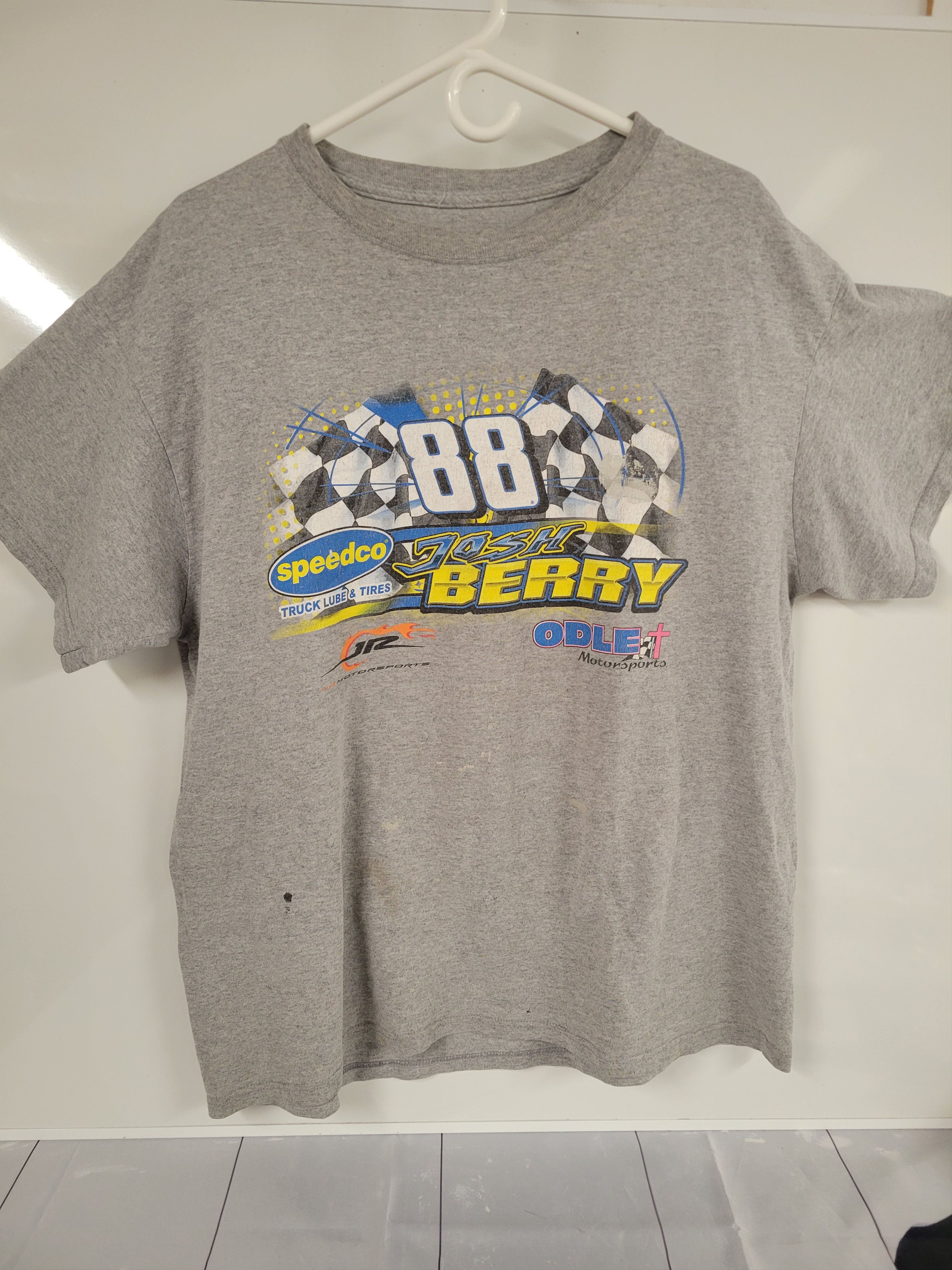 NASCAR Josh Berry grey NASCAR racing tshirt, XL Size US XL / EU 56 / 4 - 2 Thumbnail