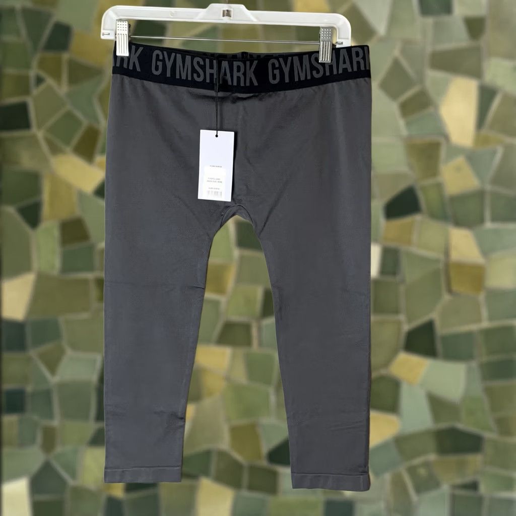 Gymshark GymShark Fit Cropped Leggings Charcoal/Black M Women's Leggings Skinny Athletic Activewear Cropped Logo Stretch Casual Gym Size 32" / US 10 / IT 46 - 1 Thumbnail