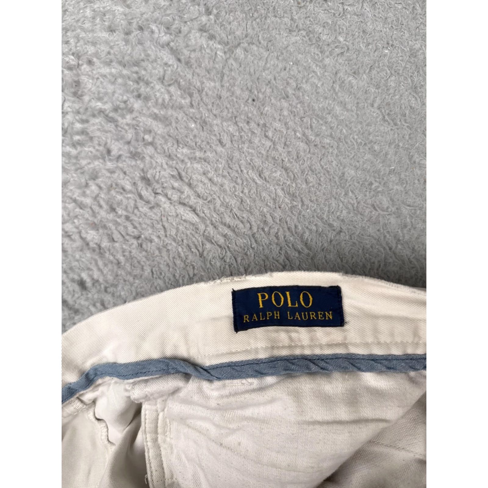 Polo Ralph Lauren **Ralph Lauren Men's Beige Classic Fit 9" Chino Shorts** User: Ralph Lauren Men's Beige Classic Fit 9" Chino Shorts Size US L / EU 52-54 / 3 - 7 Thumbnail