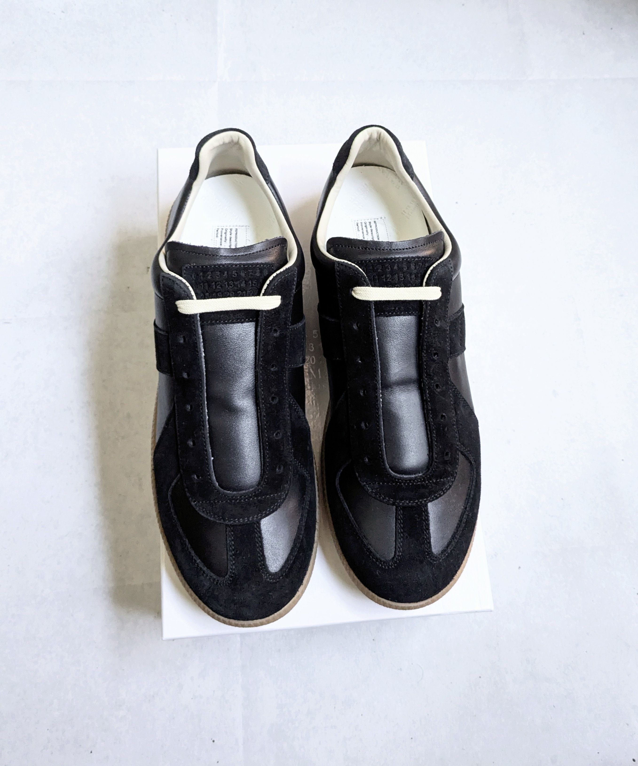 Maison Margiela Maison Margiela Replica GAT Black 11 44 Low Tops Gum Size US 11 / EU 44 - 2 Thumbnail