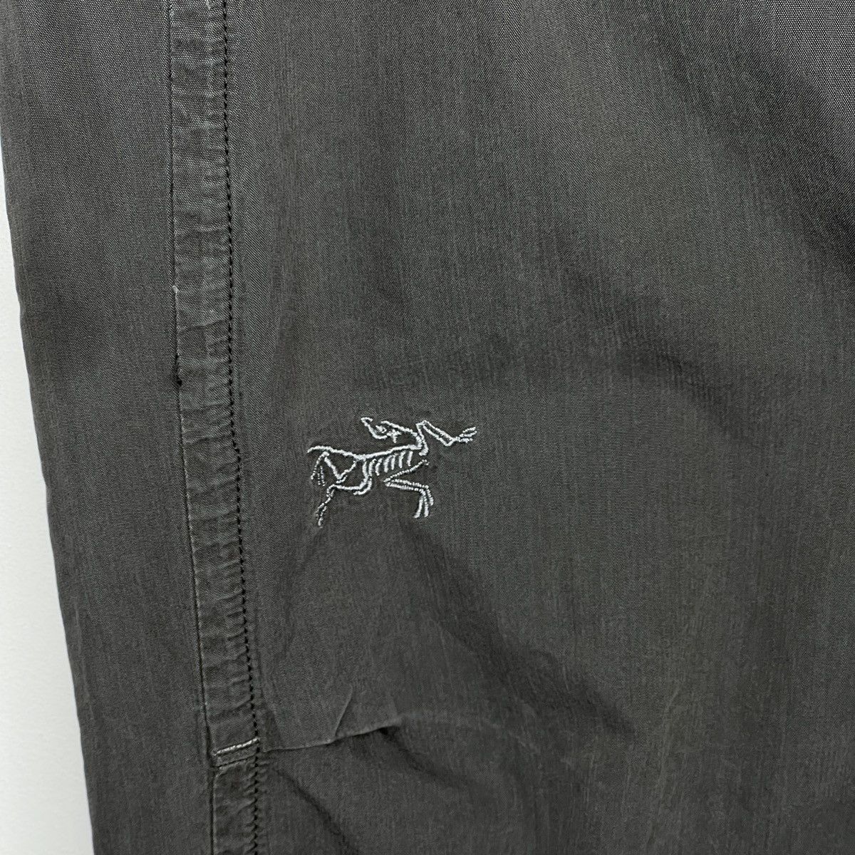 Arc'teryx Vintage Arcteryx Double Knee Cargo Work Pants Travis Style Size US 34 / EU 50 - 6 Thumbnail