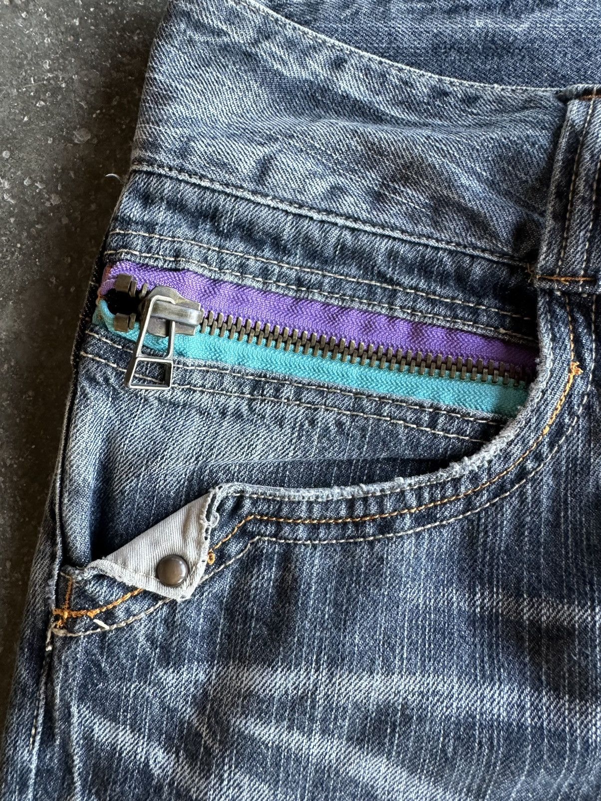 Japanese Brand VINTAGE ROOT THREE JEANS STORM BLACK WASHED RARE DENIM PANTS Size US 32 / EU 48 - 11 Thumbnail