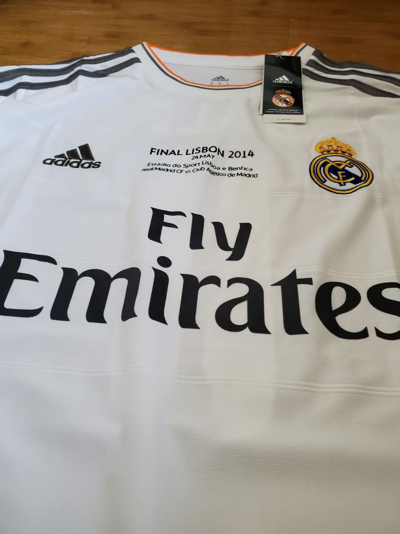 Other Real Madrid Gareth Bale Jersey 2013 2014 Size US M / EU 48-50 / 2 - 3 Thumbnail