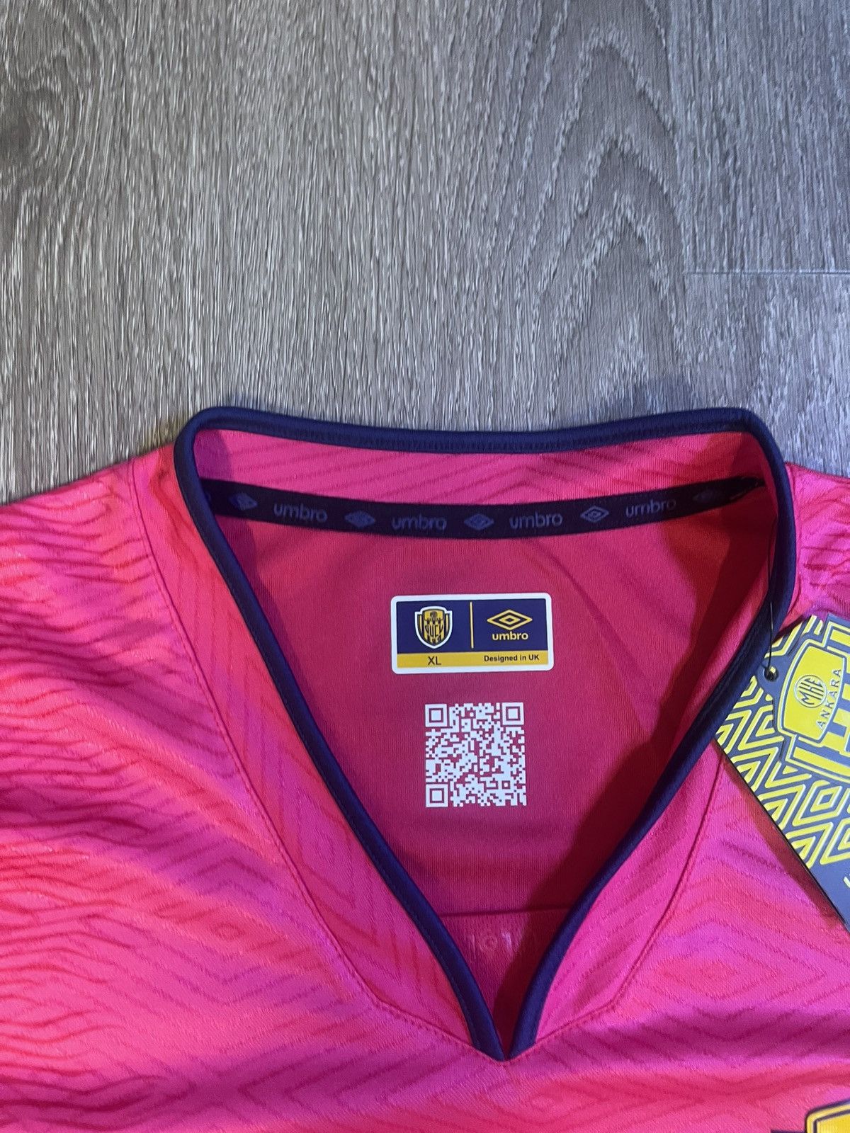 Umbro MKE Ankaragücü 23/24 Season Soccer Football Jersey Kit Size US XL / EU 56 / 4 - 2 Thumbnail