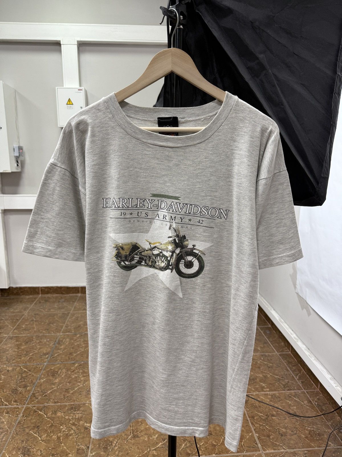 Harley Davidson 🇺🇸Vintage 1998 Harley Davidson WW2 Army Military WAL T-Shirt Size US XL / EU 56 / 4 - 1 Thumbnail