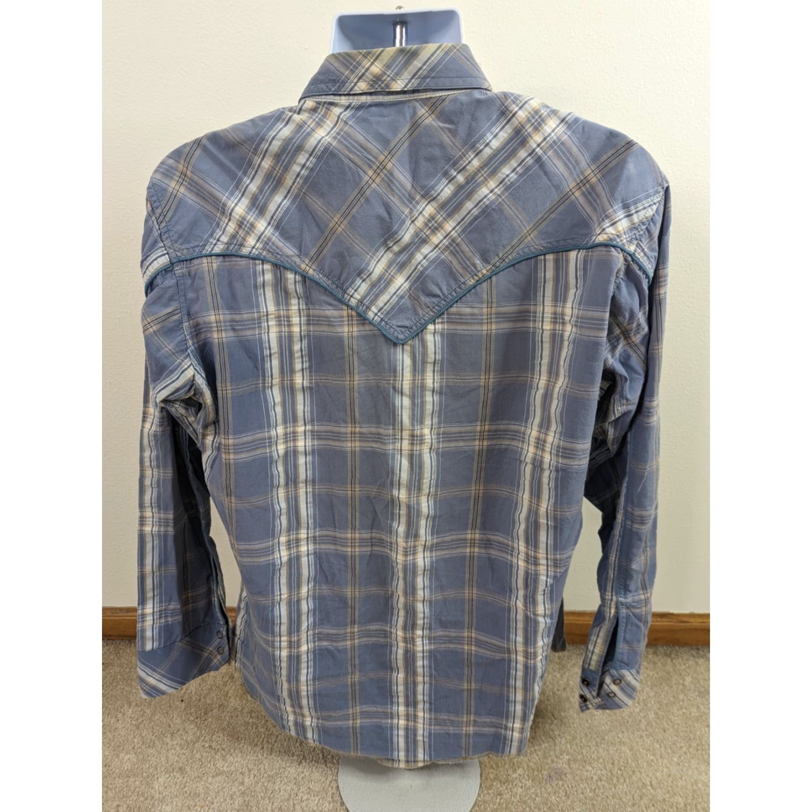 Wrangler VINTAGE Wrangler Mens L Pearl Snap Western Shirt Plaid Long Sleeve Blue L7S Mens Shirt Button-Up 80s 90s Western Casual Cowboy Men’s Blue S/S Size US L / EU 52-54 / 3 - 3 Thumbnail