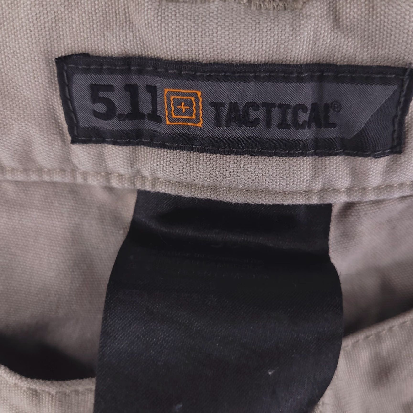 Vintage 511 Tactical Shorts Mens 34 Cargo Beige 5.11 34 in Regular Brown Tan Canvas Utility Work Casual Jeans? Size US 34 / EU 50 - 6 Thumbnail